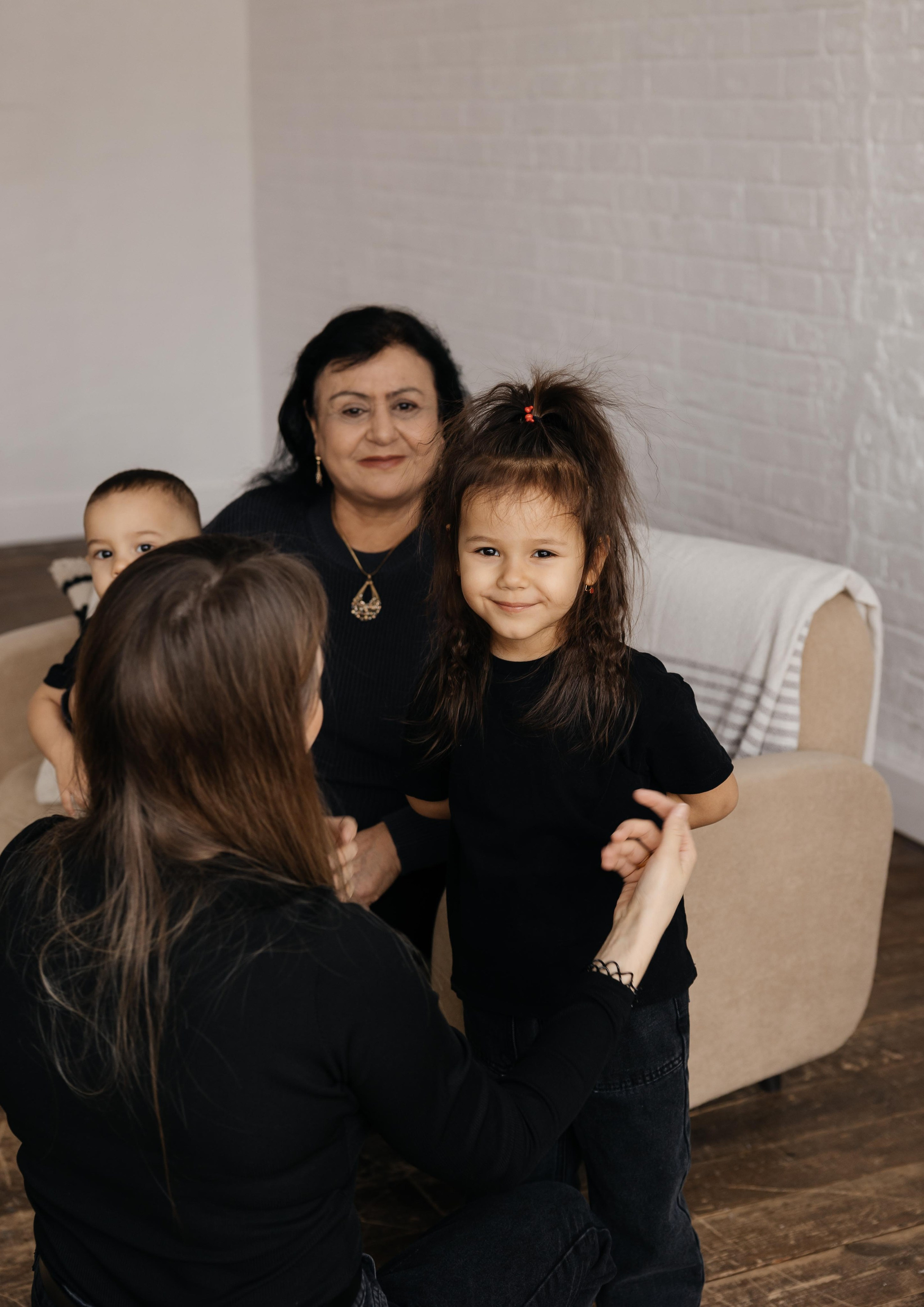 Семейная фотосессия для Наваи и Насти. Свадебный и семейный фотограф Рассказова Виктория