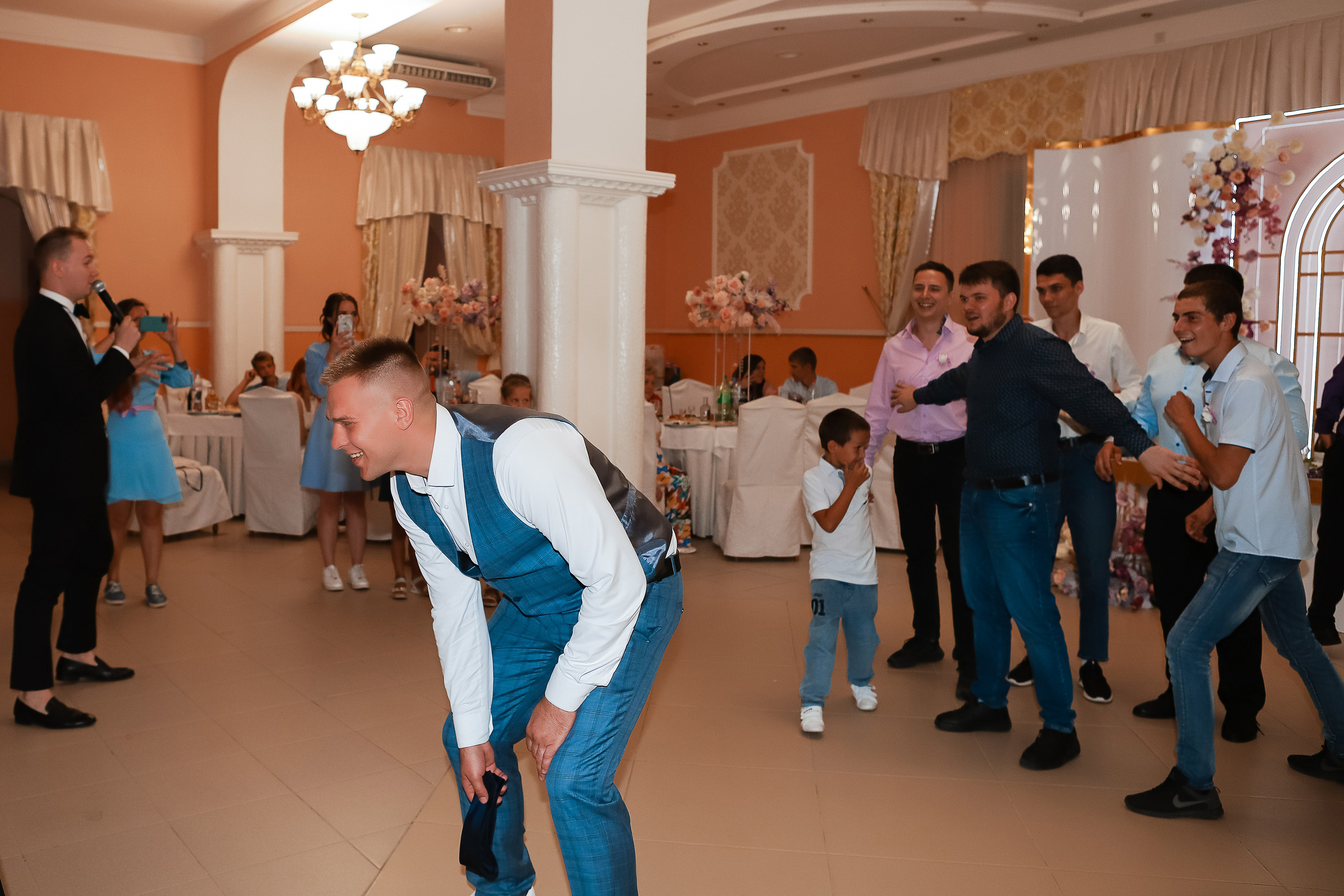 Владимир и Виолетта. Свадебный фотограф Евгения Фролова г. Каменск-Шахтинский, Донецк, Ростов