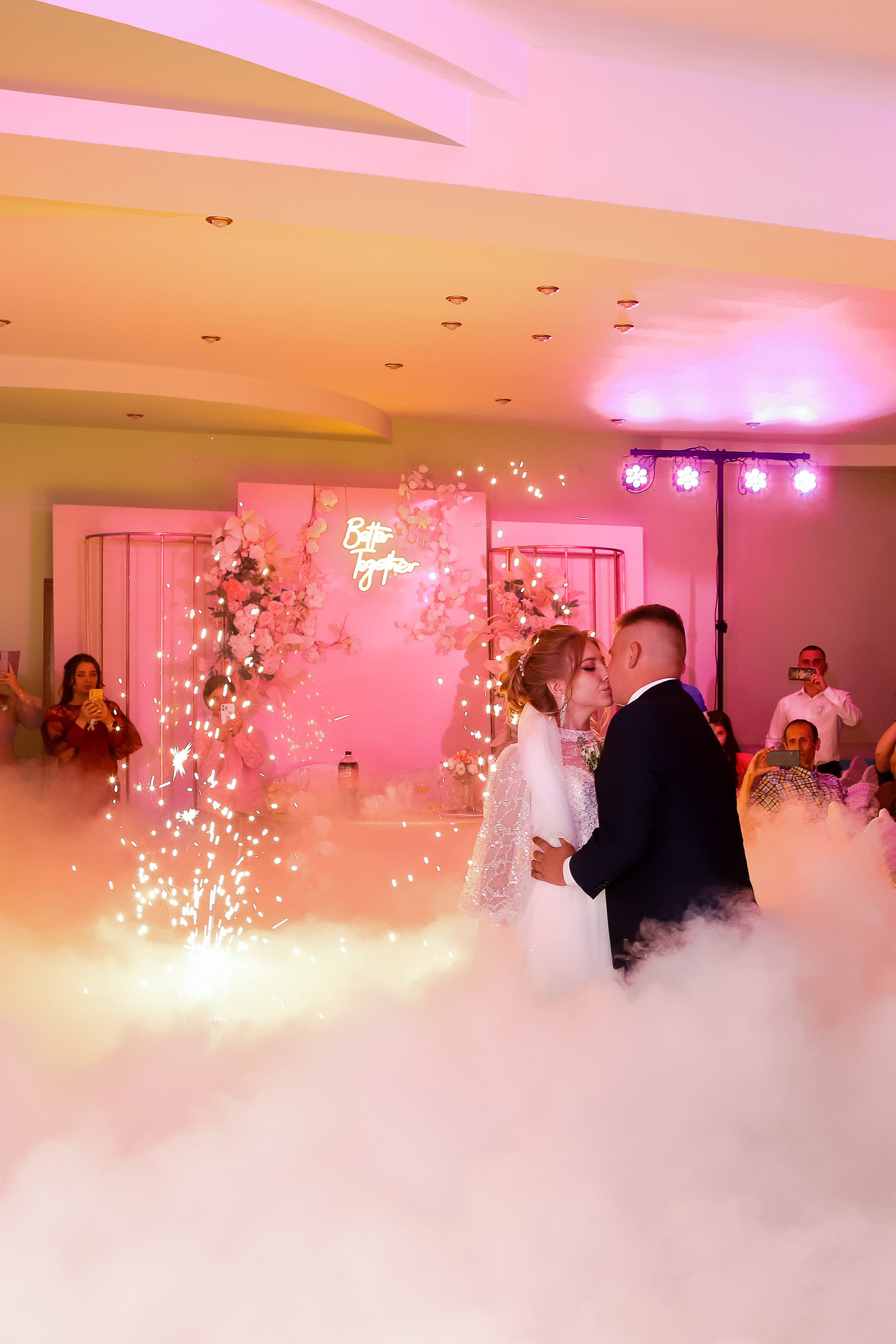 Екатерина и Денис. Свадебный фотограф Евгения Фролова г. Каменск-Шахтинский, Донецк, Ростов