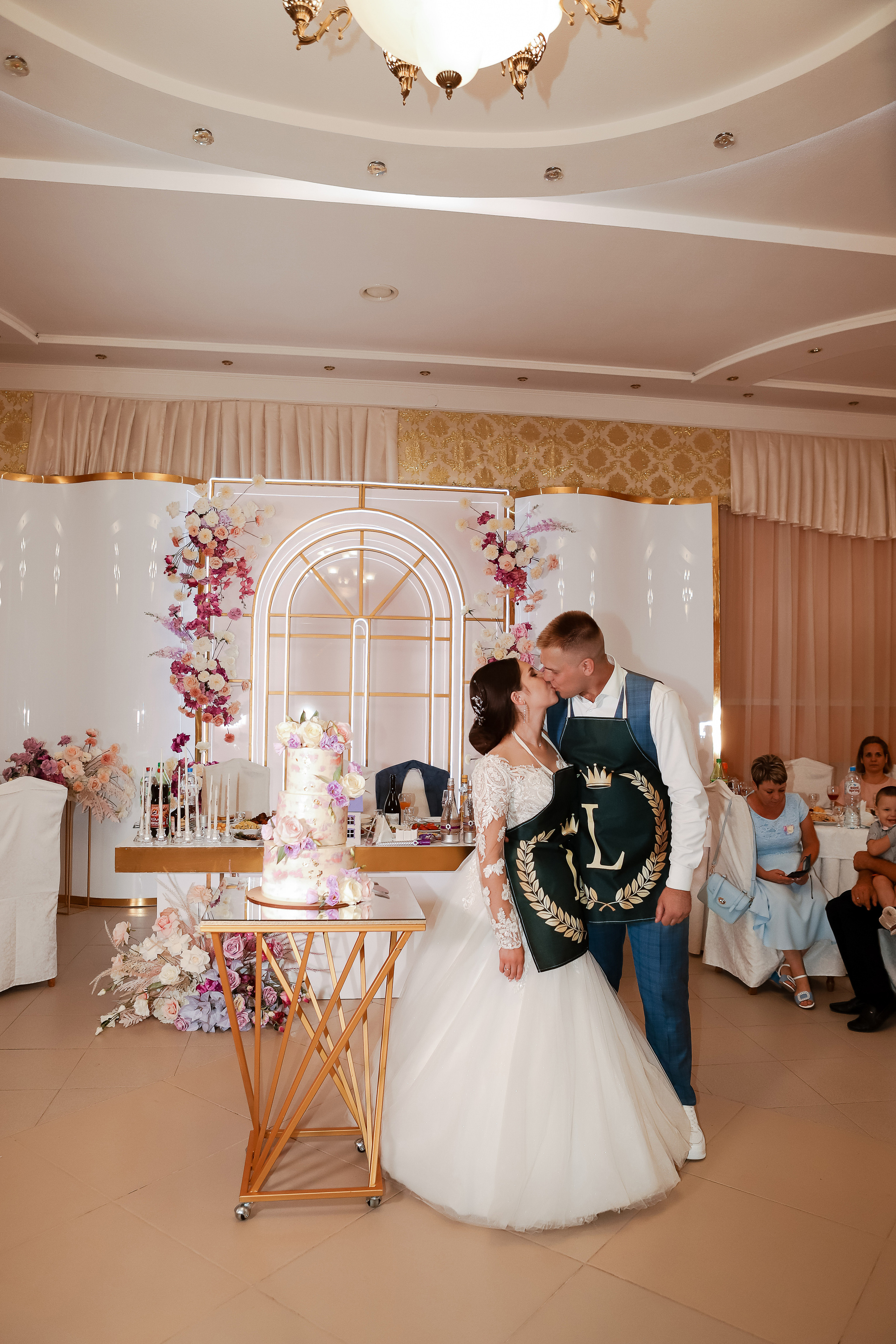 Владимир и Виолетта. Свадебный фотограф Евгения Фролова г. Каменск-Шахтинский, Донецк, Ростов