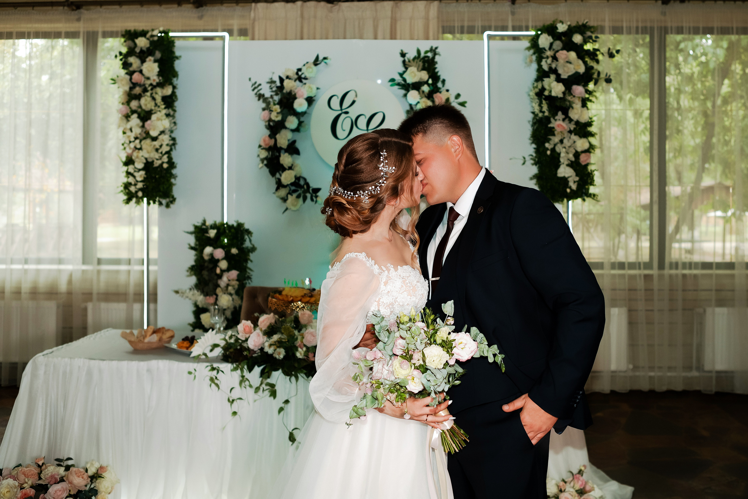 Евгения и Евгений. Свадебный фотограф Евгения Фролова г. Каменск-Шахтинский, Донецк, Ростов