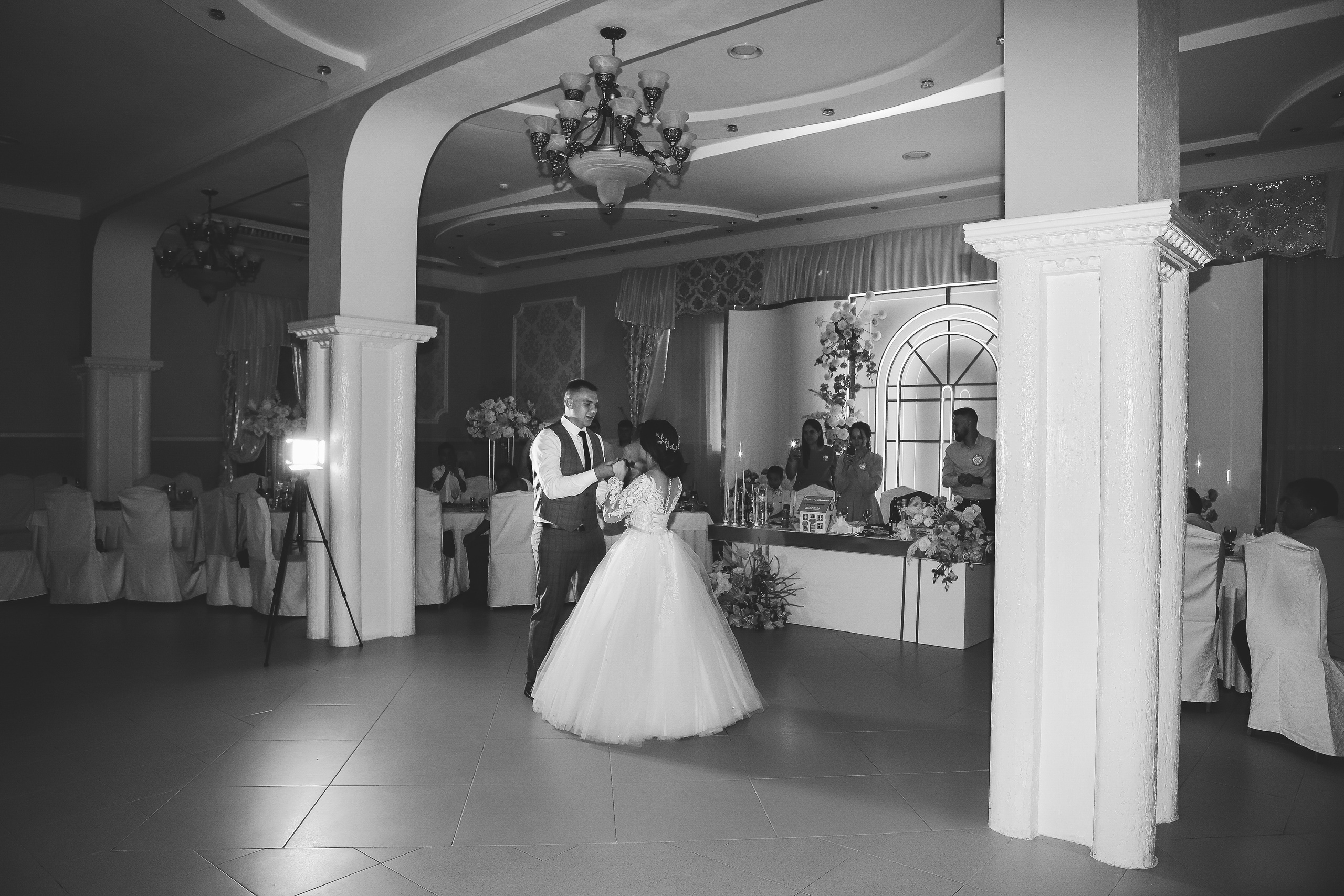 Владимир и Виолетта. Свадебный фотограф Евгения Фролова г. Каменск-Шахтинский, Донецк, Ростов