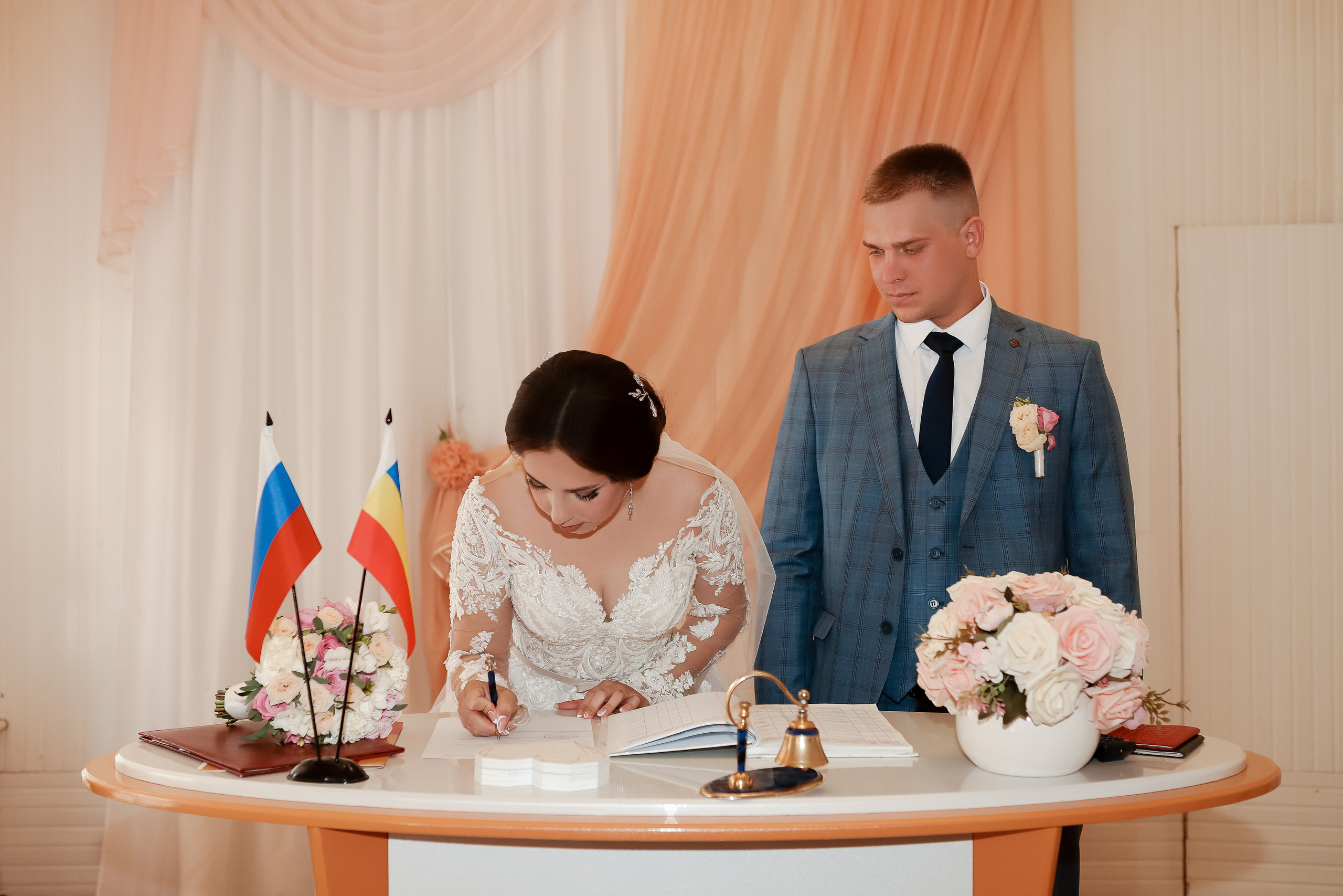 Владимир и Виолетта. Свадебный фотограф Евгения Фролова г. Каменск-Шахтинский, Донецк, Ростов