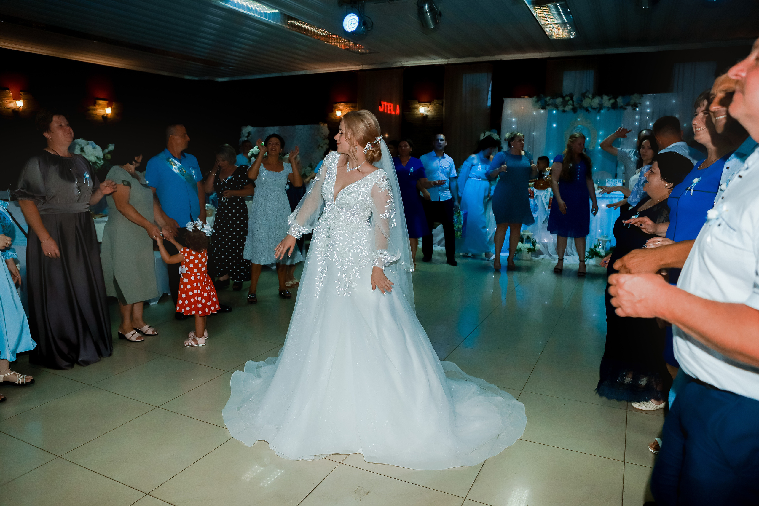 Диана и Денис. Свадебный фотограф Евгения Фролова г. Каменск-Шахтинский, Донецк, Ростов