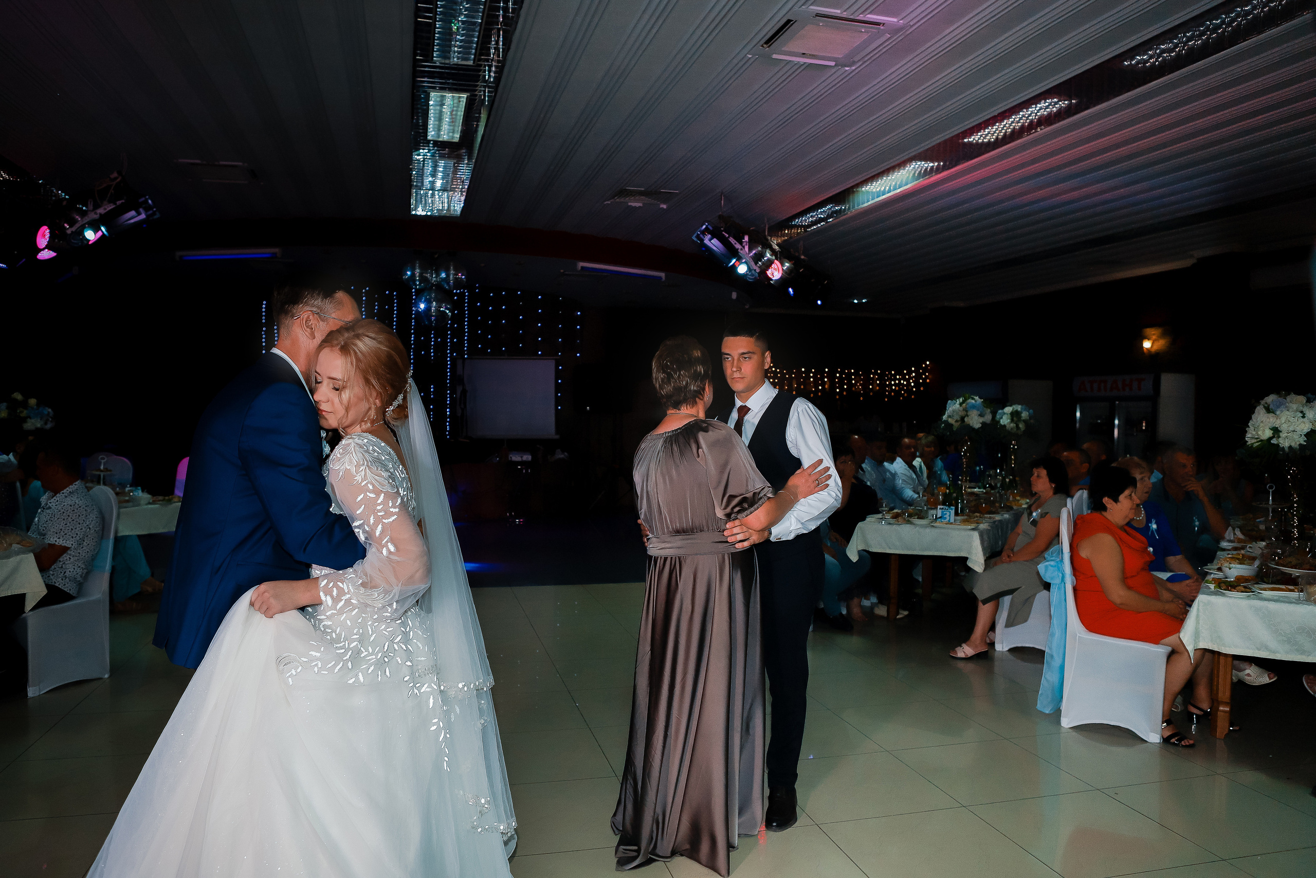 Диана и Денис. Свадебный фотограф Евгения Фролова г. Каменск-Шахтинский, Донецк, Ростов