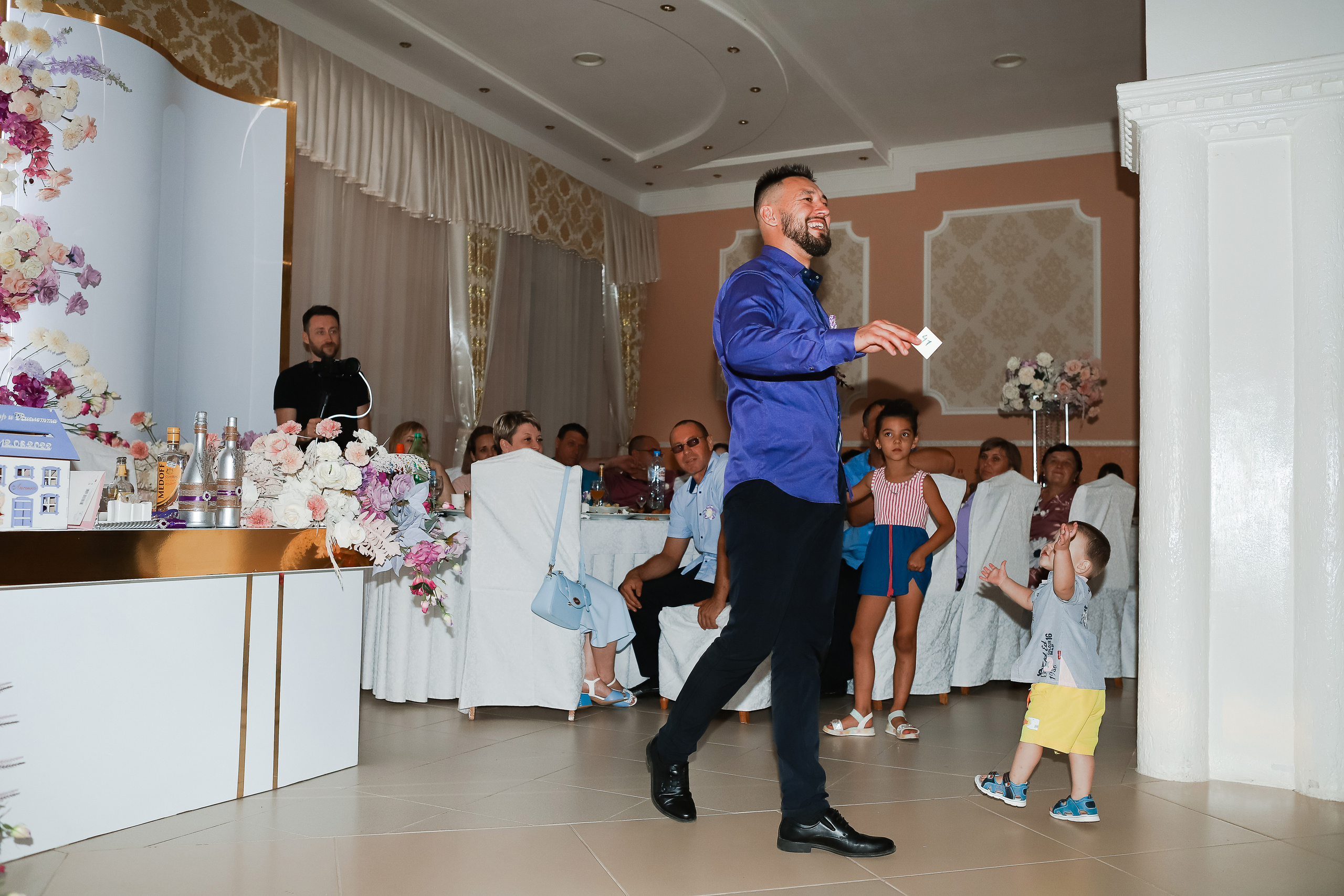 Владимир и Виолетта. Свадебный фотограф Евгения Фролова г. Каменск-Шахтинский, Донецк, Ростов