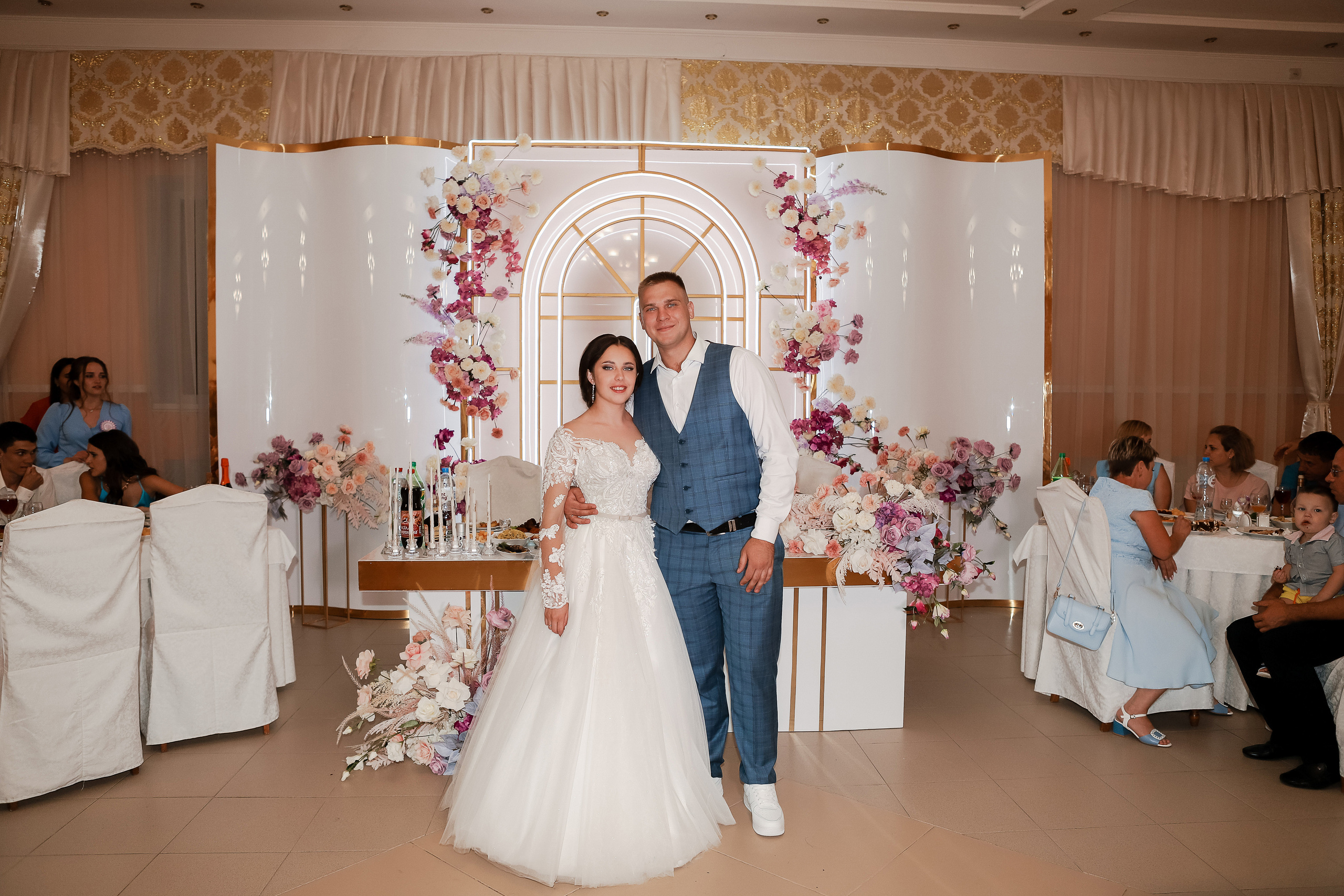 Владимир и Виолетта. Свадебный фотограф Евгения Фролова г. Каменск-Шахтинский, Донецк, Ростов