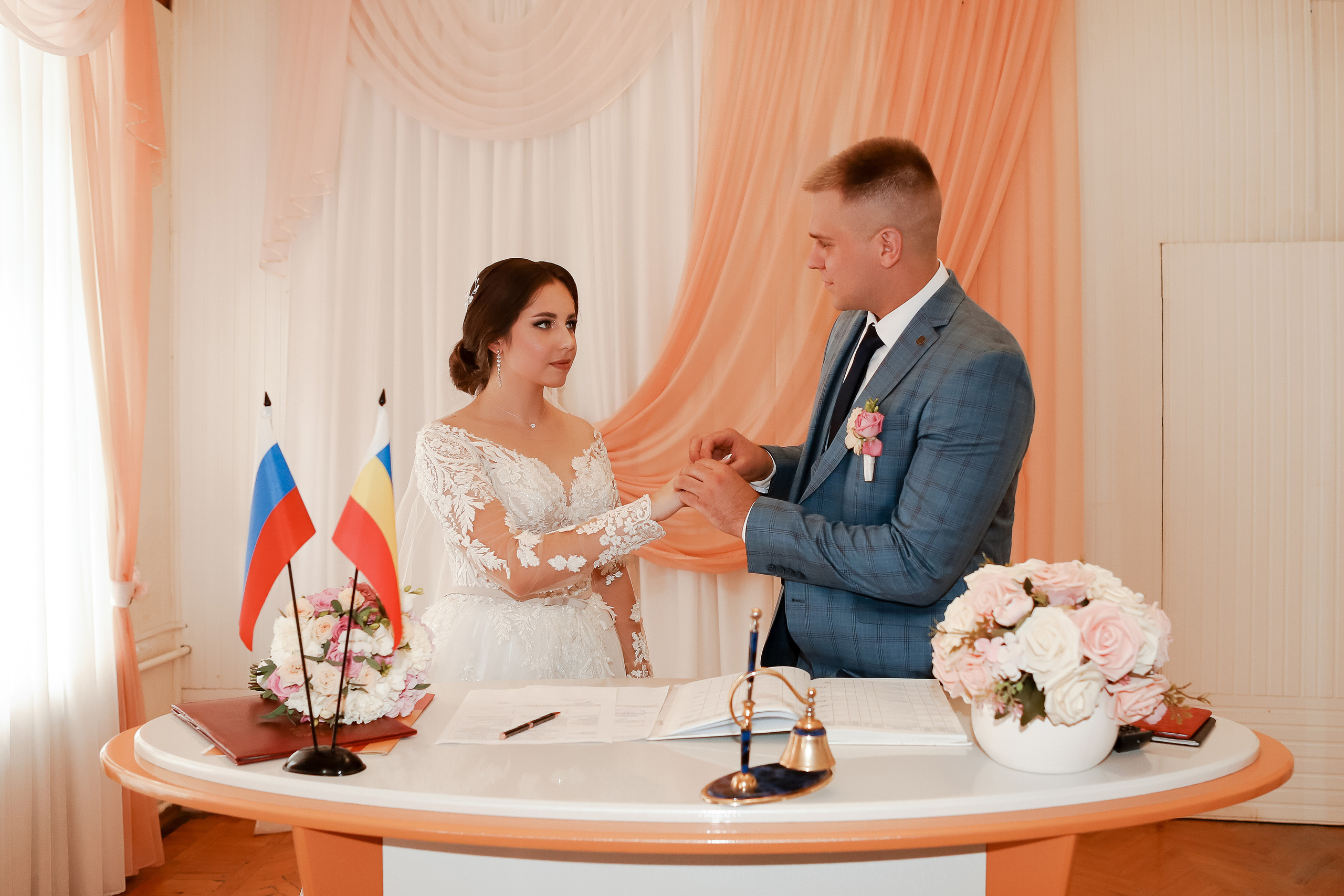 Владимир и Виолетта. Свадебный фотограф Евгения Фролова г. Каменск-Шахтинский, Донецк, Ростов