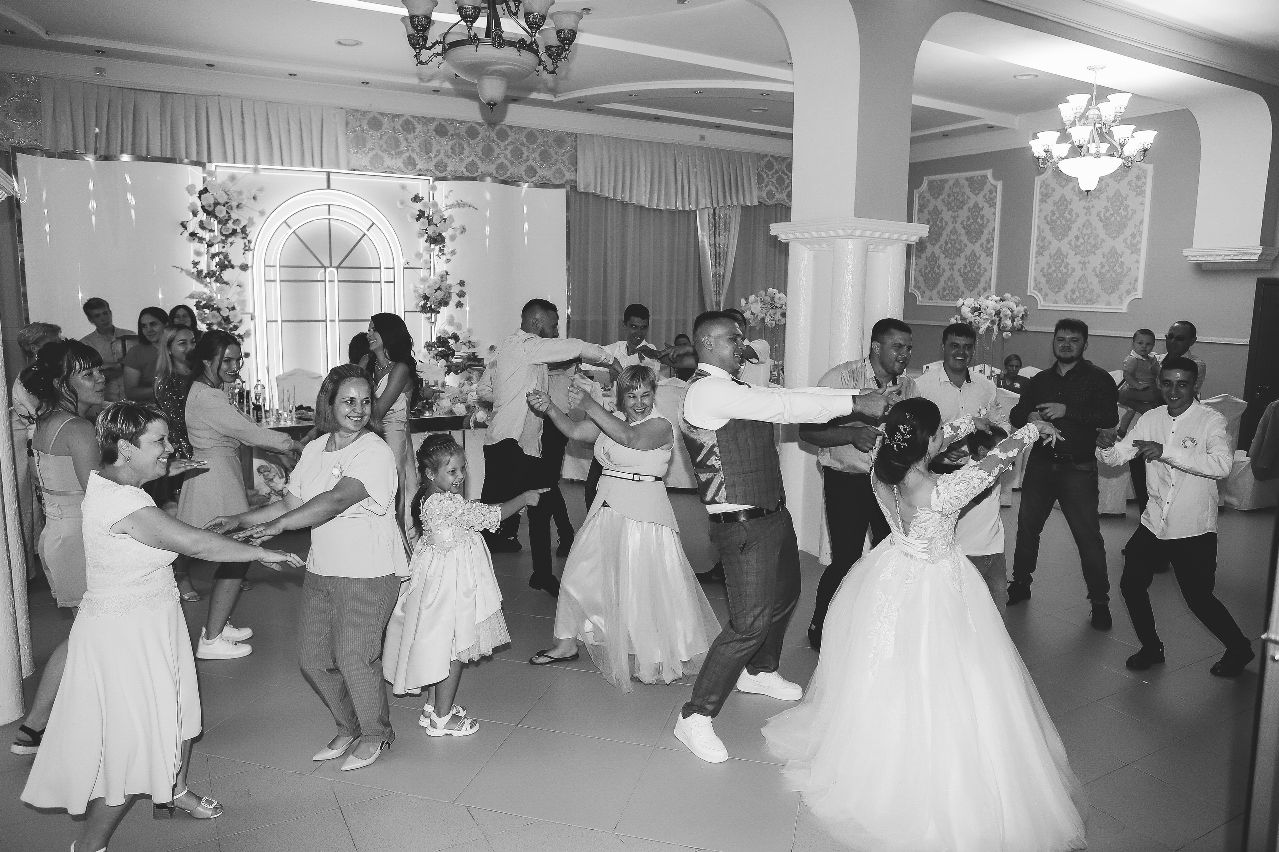 Владимир и Виолетта. Свадебный фотограф Евгения Фролова г. Каменск-Шахтинский, Донецк, Ростов