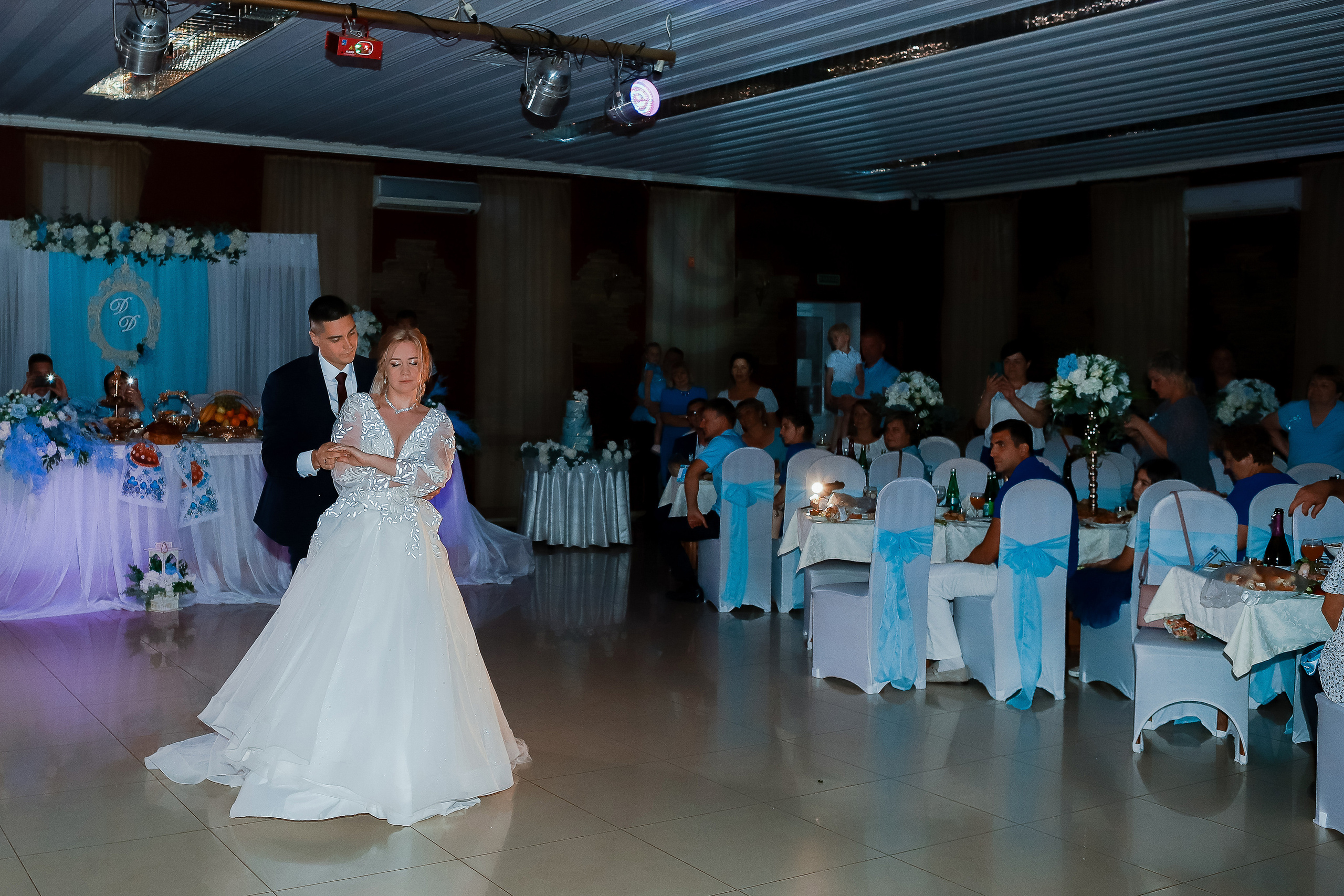 Диана и Денис. Свадебный фотограф Евгения Фролова г. Каменск-Шахтинский, Донецк, Ростов