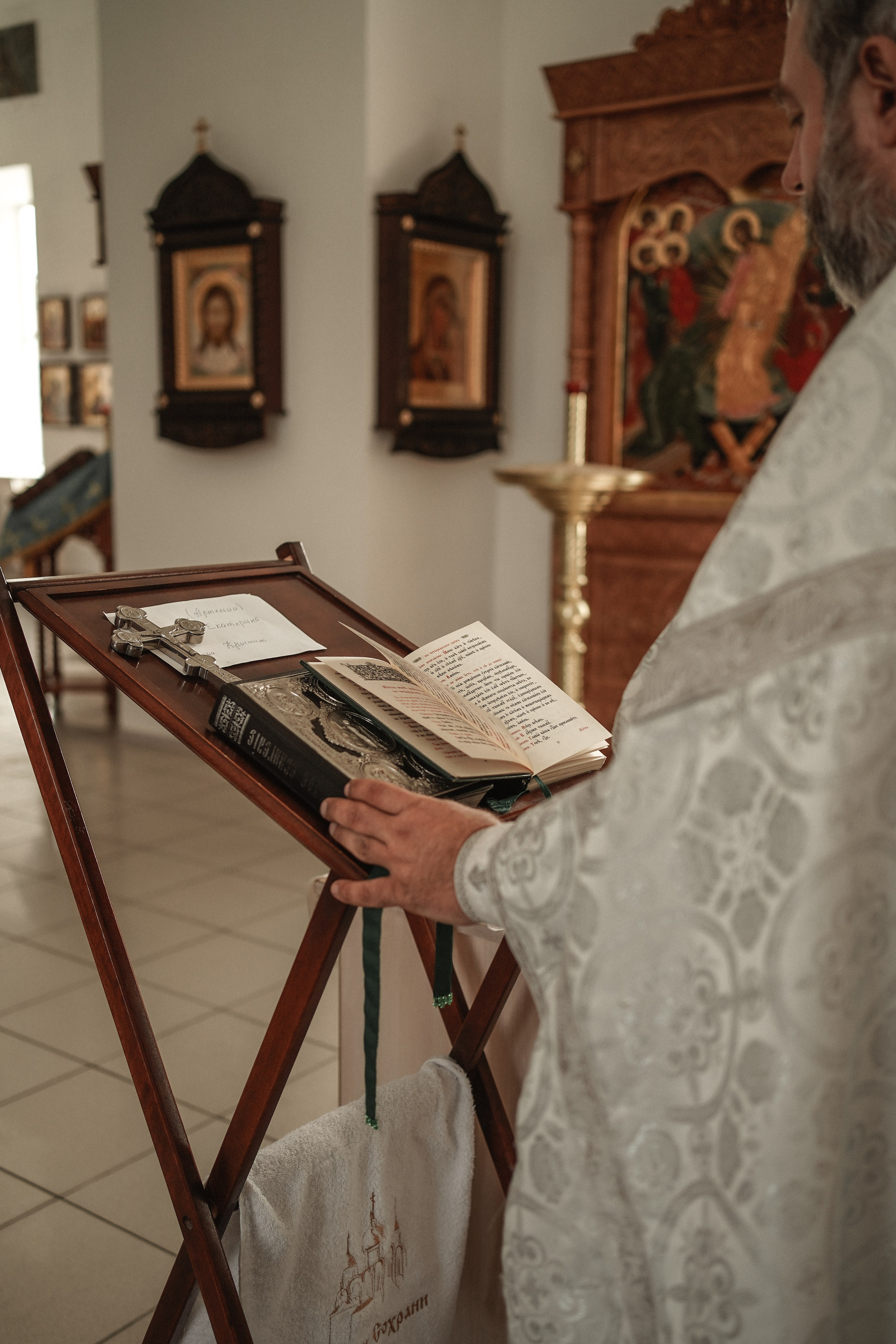 Таинство Крещения в Успенском храме. Свадебный фотограф в Ростове-на-Дону. Таинство Крещения и Венчания, семейные фотосессии. Алёна Чёботова