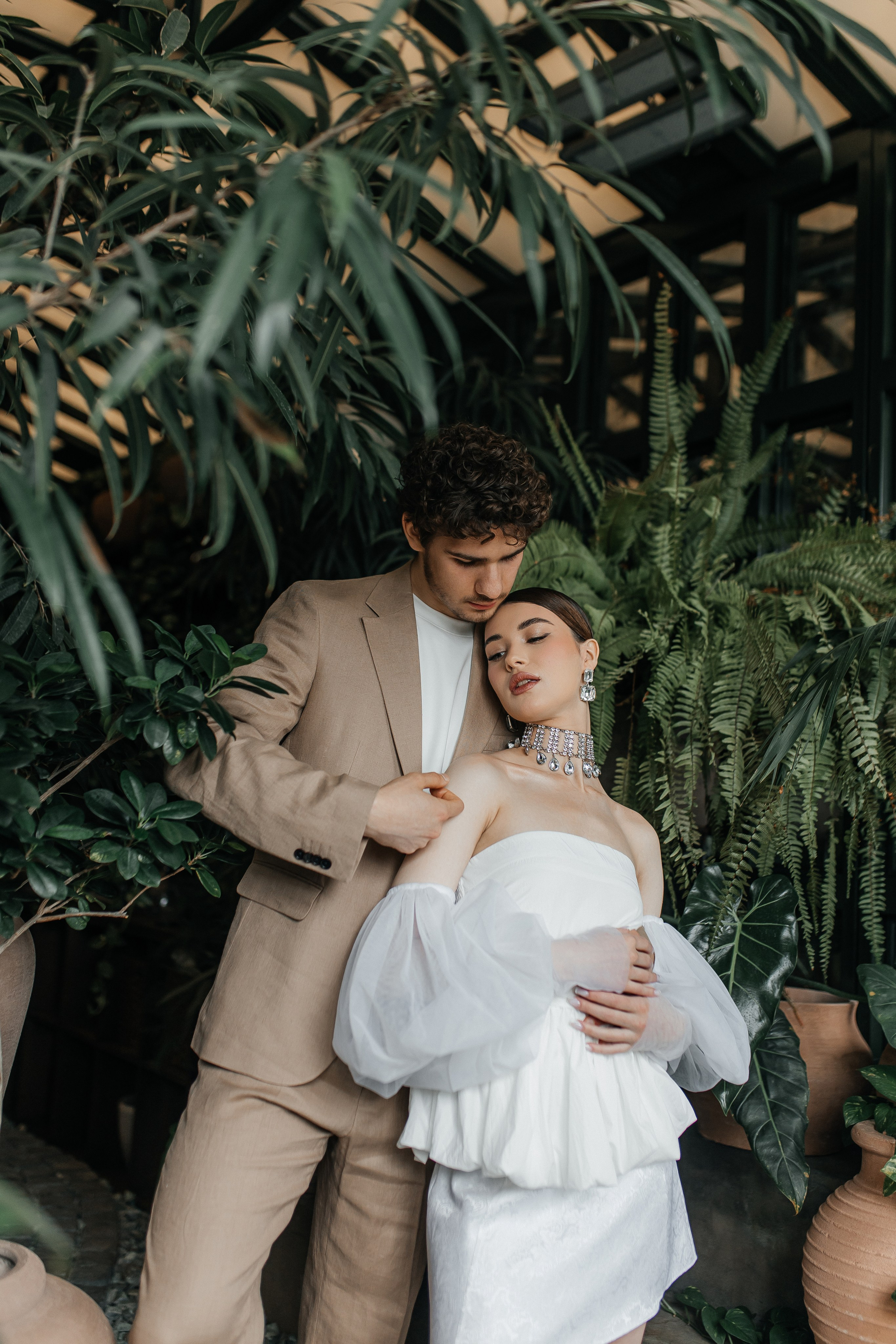 Свадебная история в оранжерее