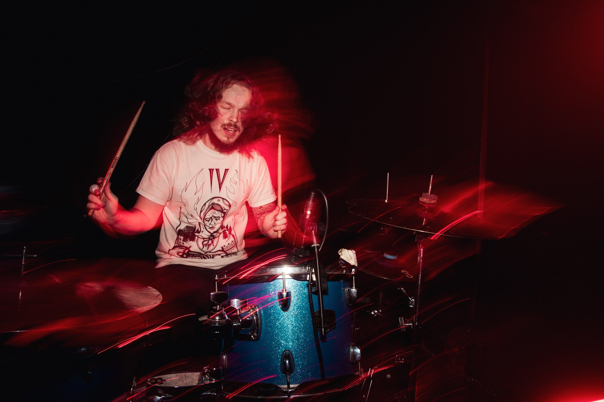 Laugar & Шумы Штормовых Широт & Пожары На Дальнем Севере 11.10.2025. Репортажный фотограф в Москве Legiodot