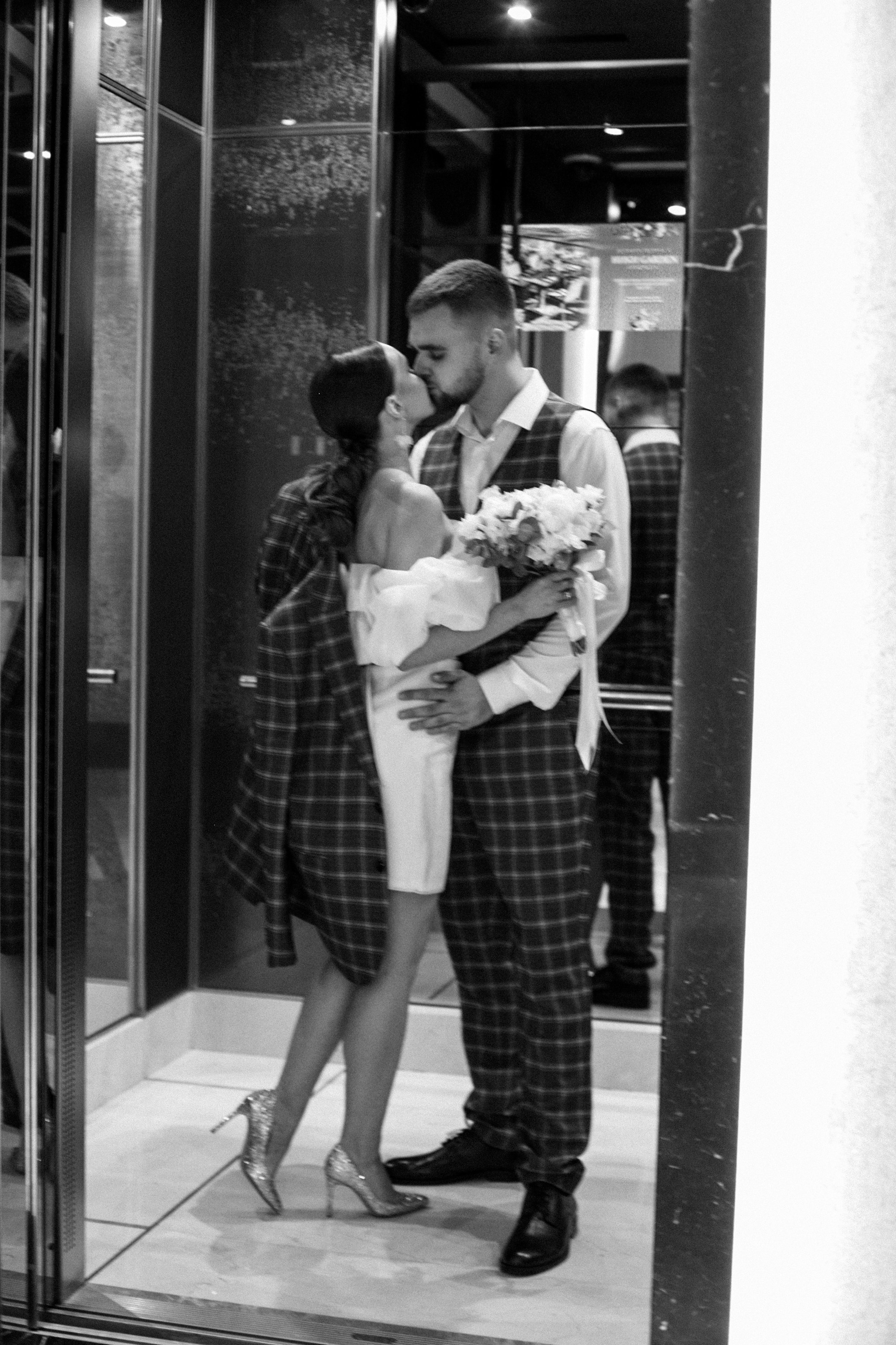 Маленькие свадьбы фотограф, фотограф на свадьбу москва недорого. Свадебный фотограф Москва. Семейный фотограф. Предметная съемка, съемка одежды