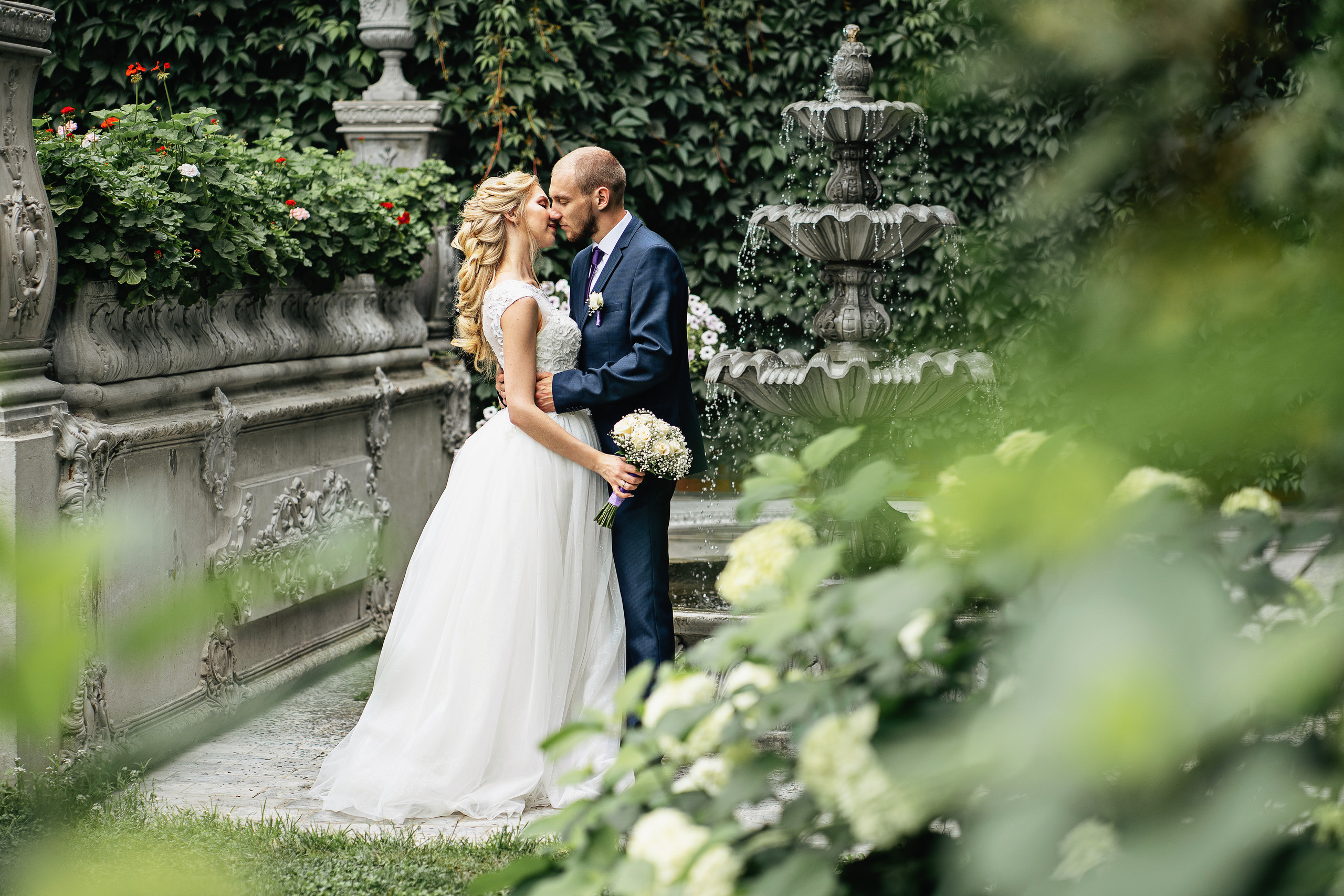 Фотосессия в Secret Garden. Свадебный фотограф в Новосибирске Maxfotonsk (Максим Сысолятин)