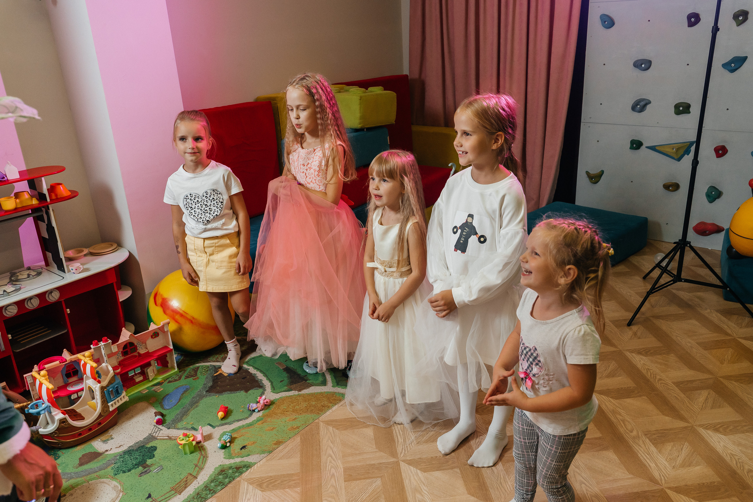 Фотосъемка праздников и дней рождений. Свадебный фотограф в Новосибирске Maxfotonsk (Максим Сысолятин)