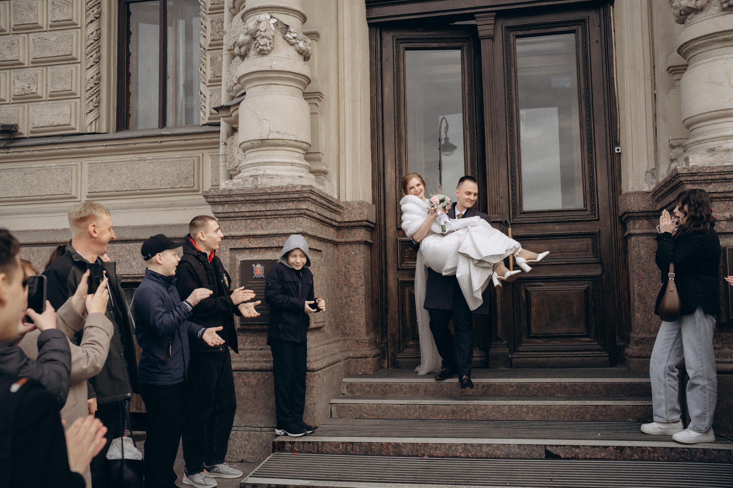 ЗАГС и прогулка. Семейный фотограф в Санкт-Петербурге Екатерина Васильева