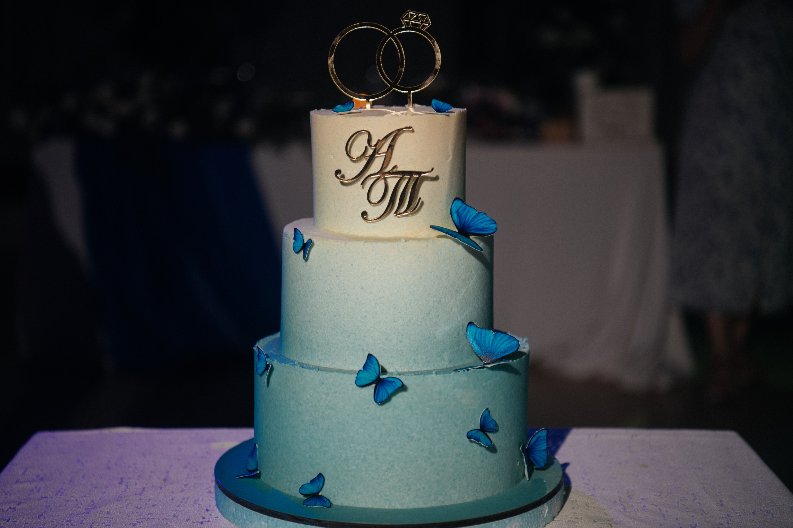 alt="Свадебная фотосессия в Барнауле. Свадебный фотограф Анна Глухова"