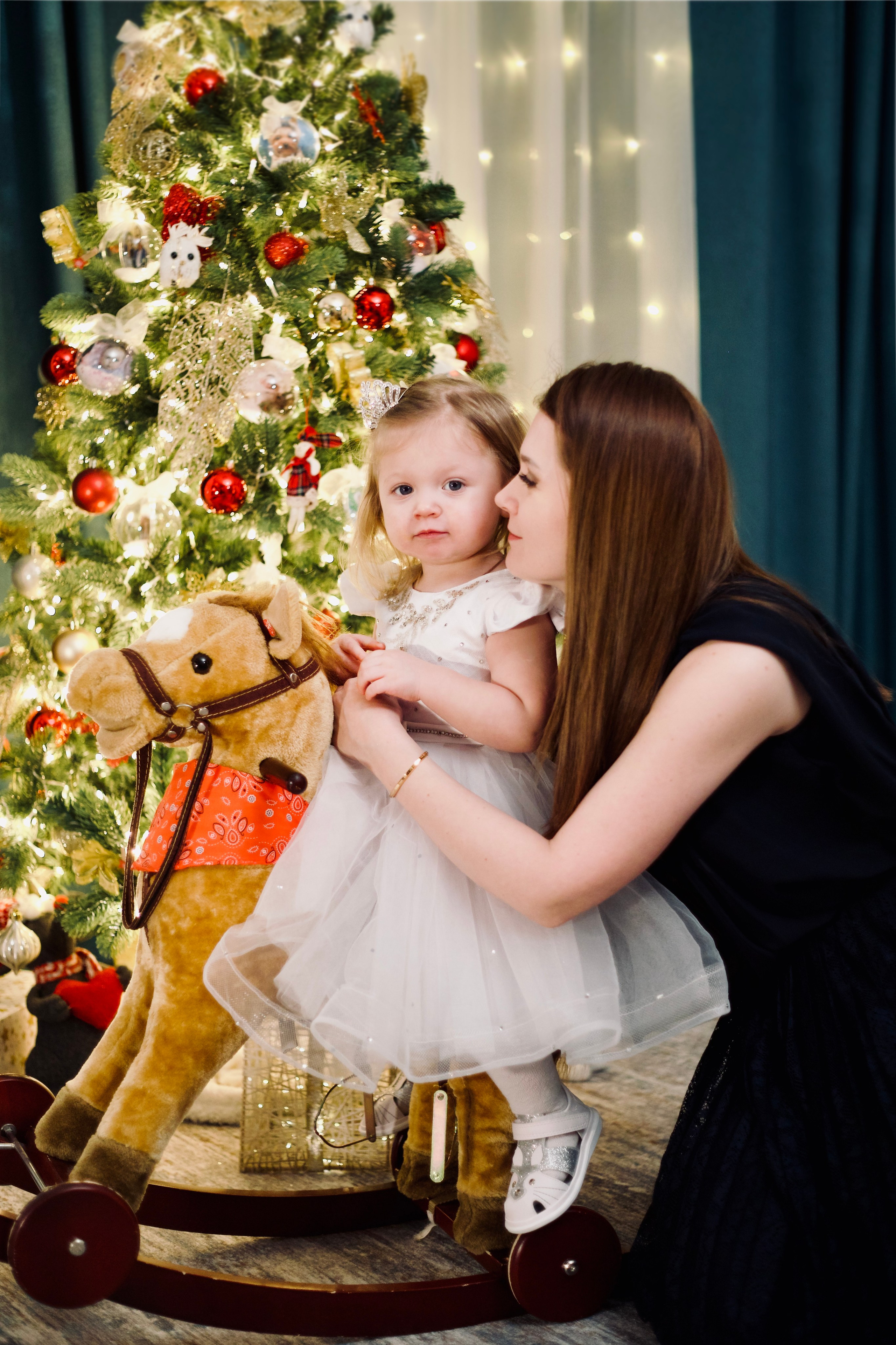Семейный новый год с друзьям. Семейный и индивидуальный фотограф Света Василькив