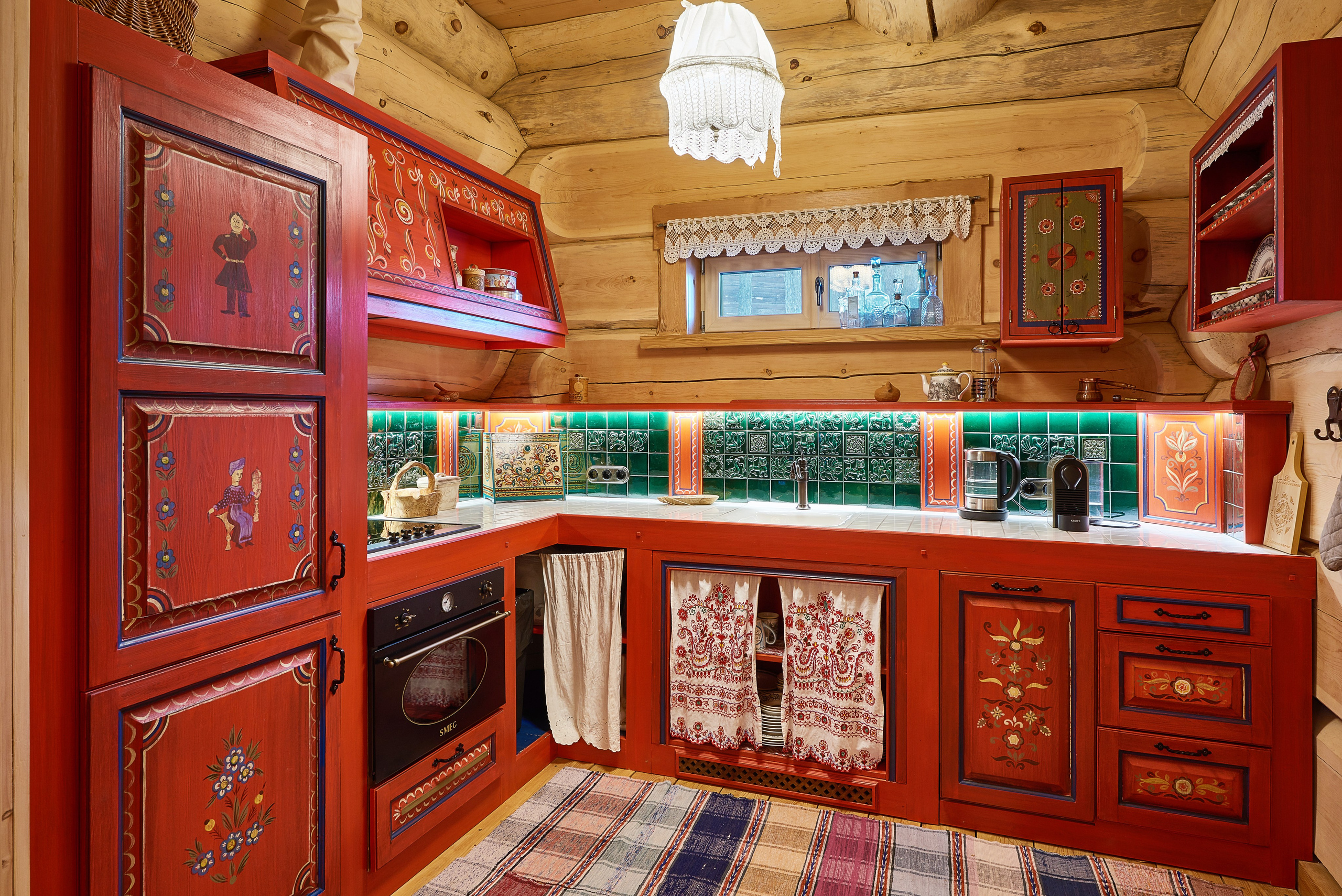 Интерьер деревянного дома в русском стиле в Подмосквовье. Ольга Саакян Ι Дизайн интерьера в Москве: планировка, подбор отделочных материалов, чертежи для строителей и надзор за ремонтом квартиры