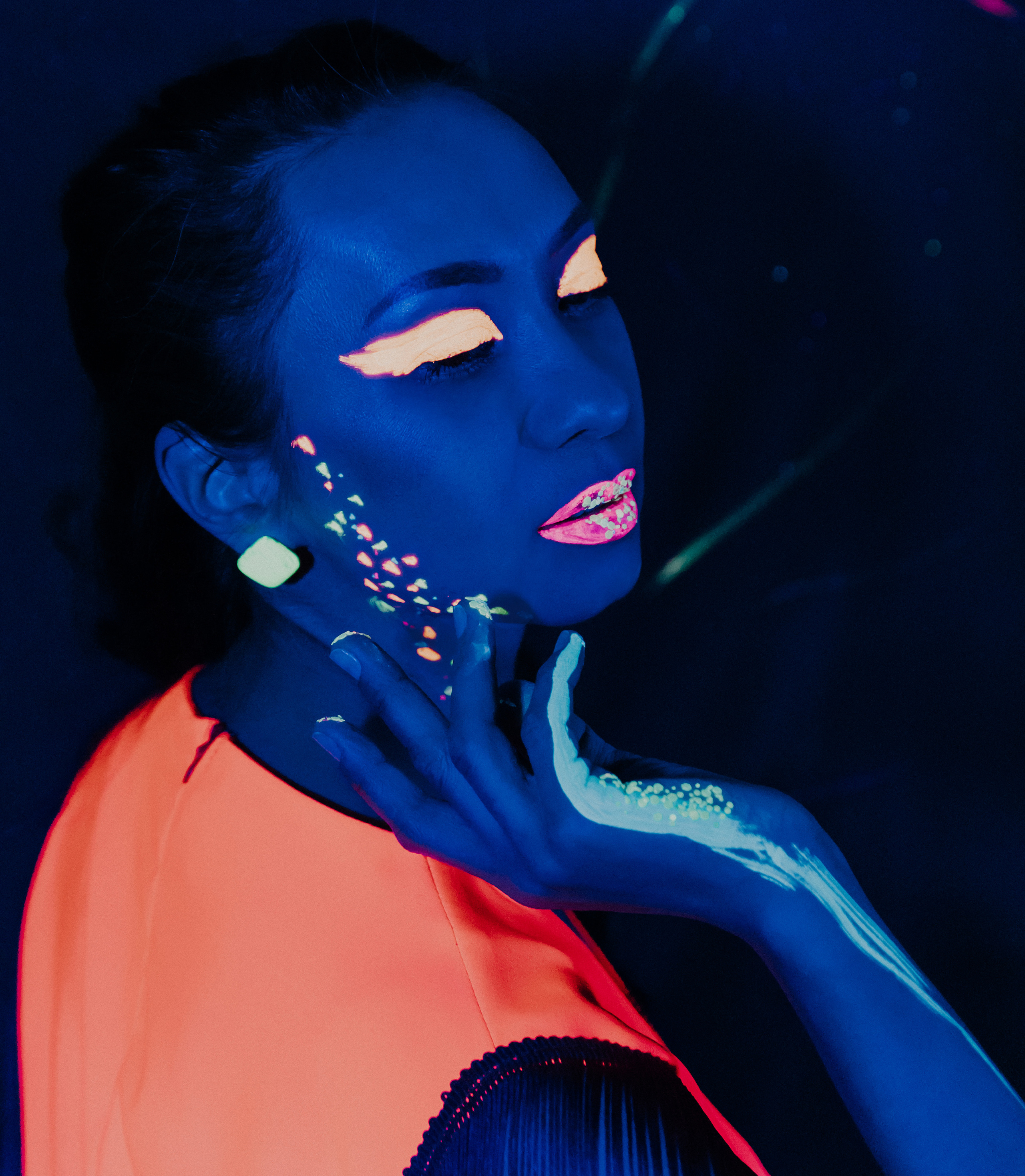 Неоновый девичник. Главная