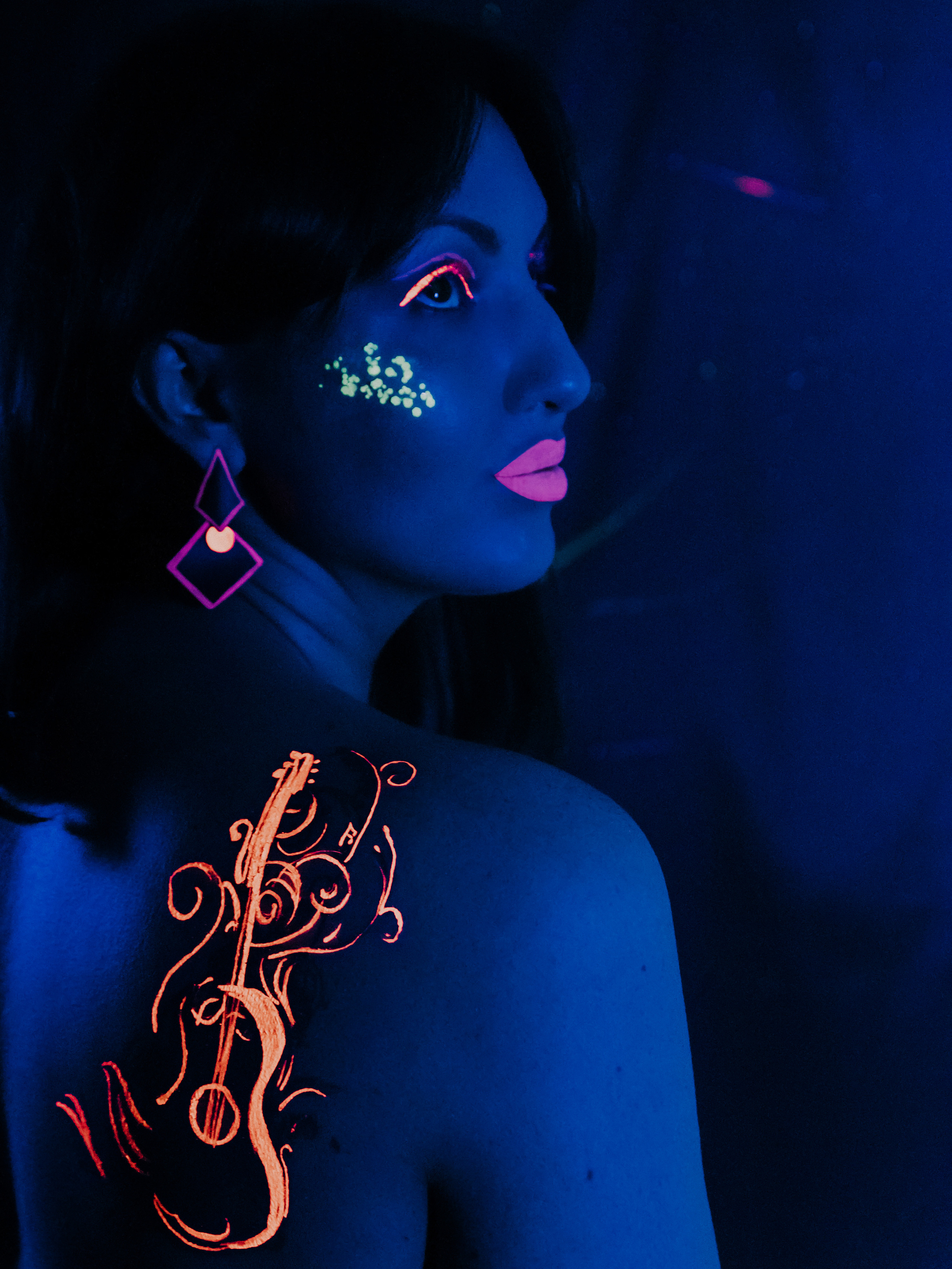 Неоновый девичник. Главная