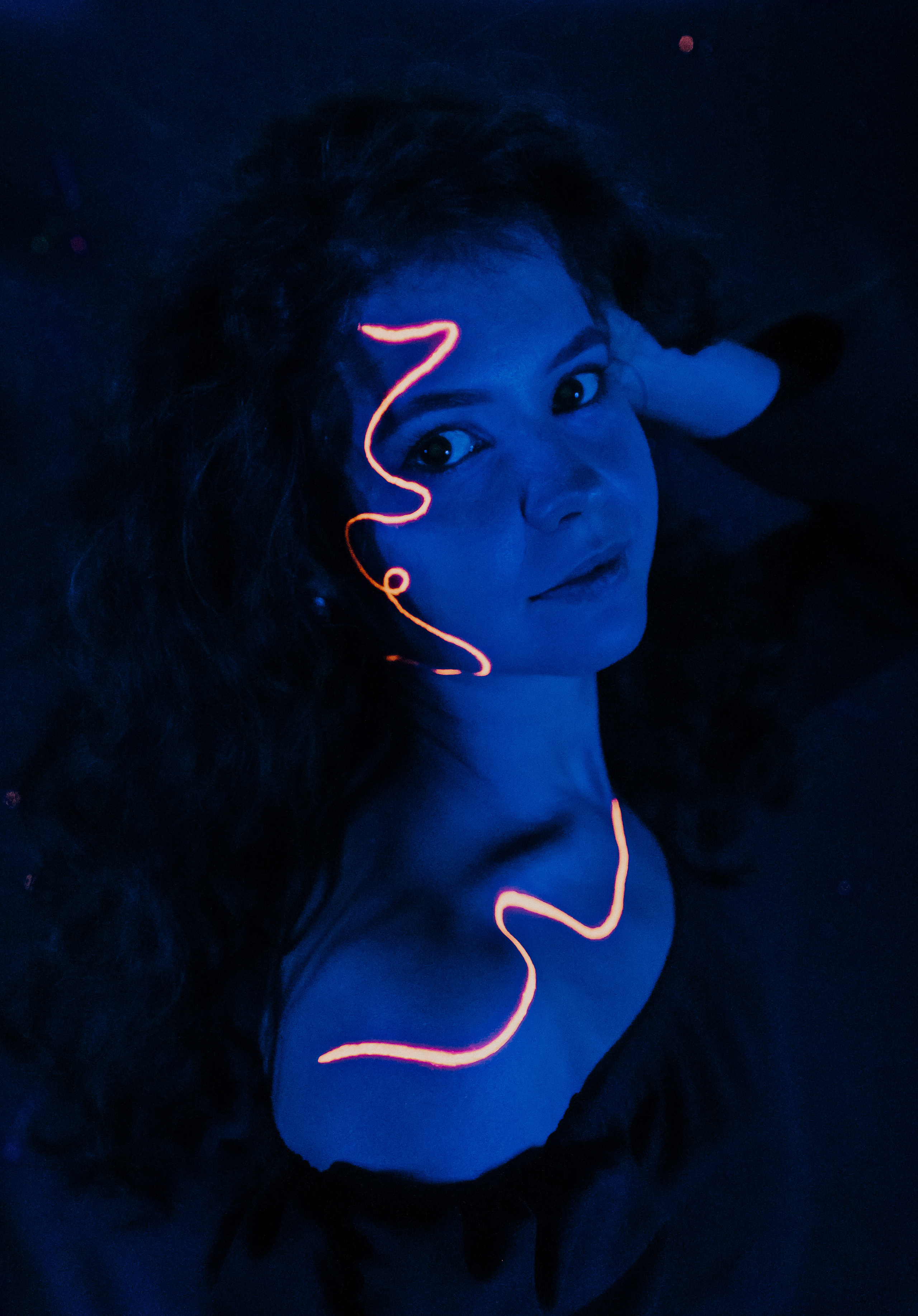 Неоновый девичник. Главная