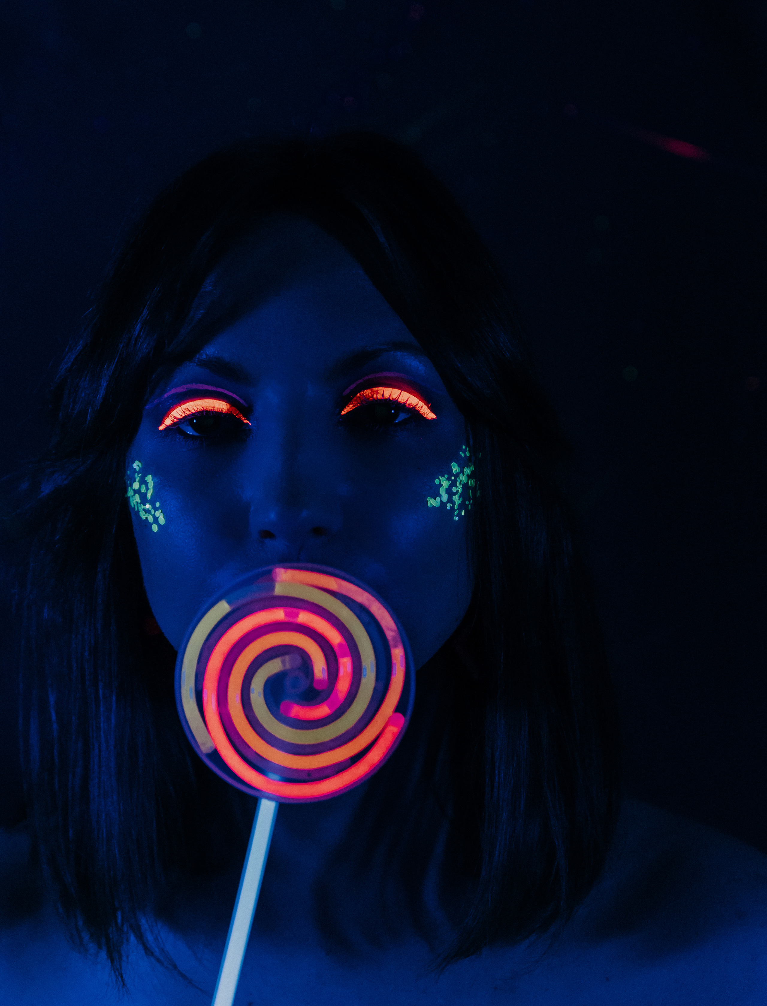 Неоновый девичник. Главная