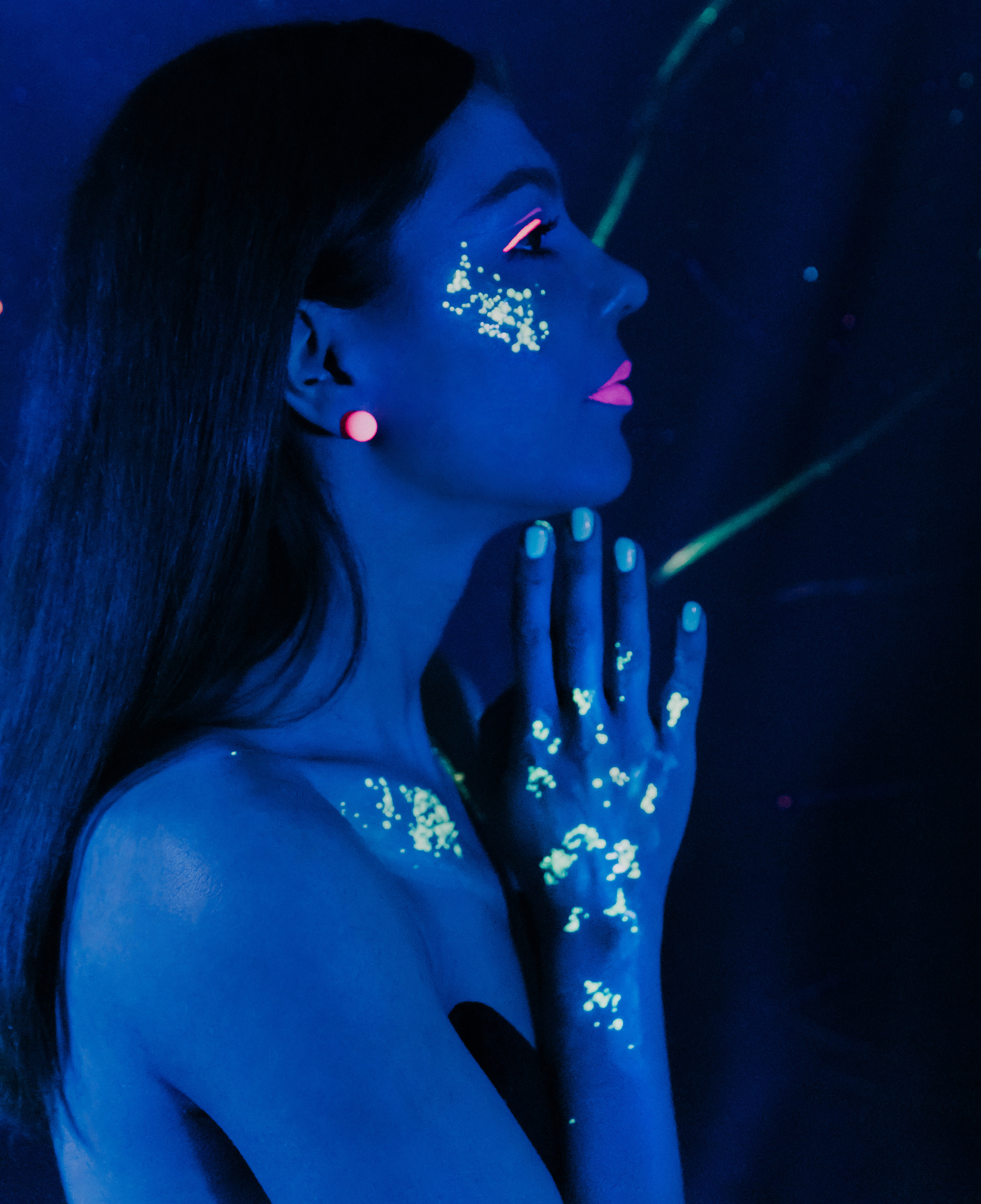 Неоновый девичник. Главная