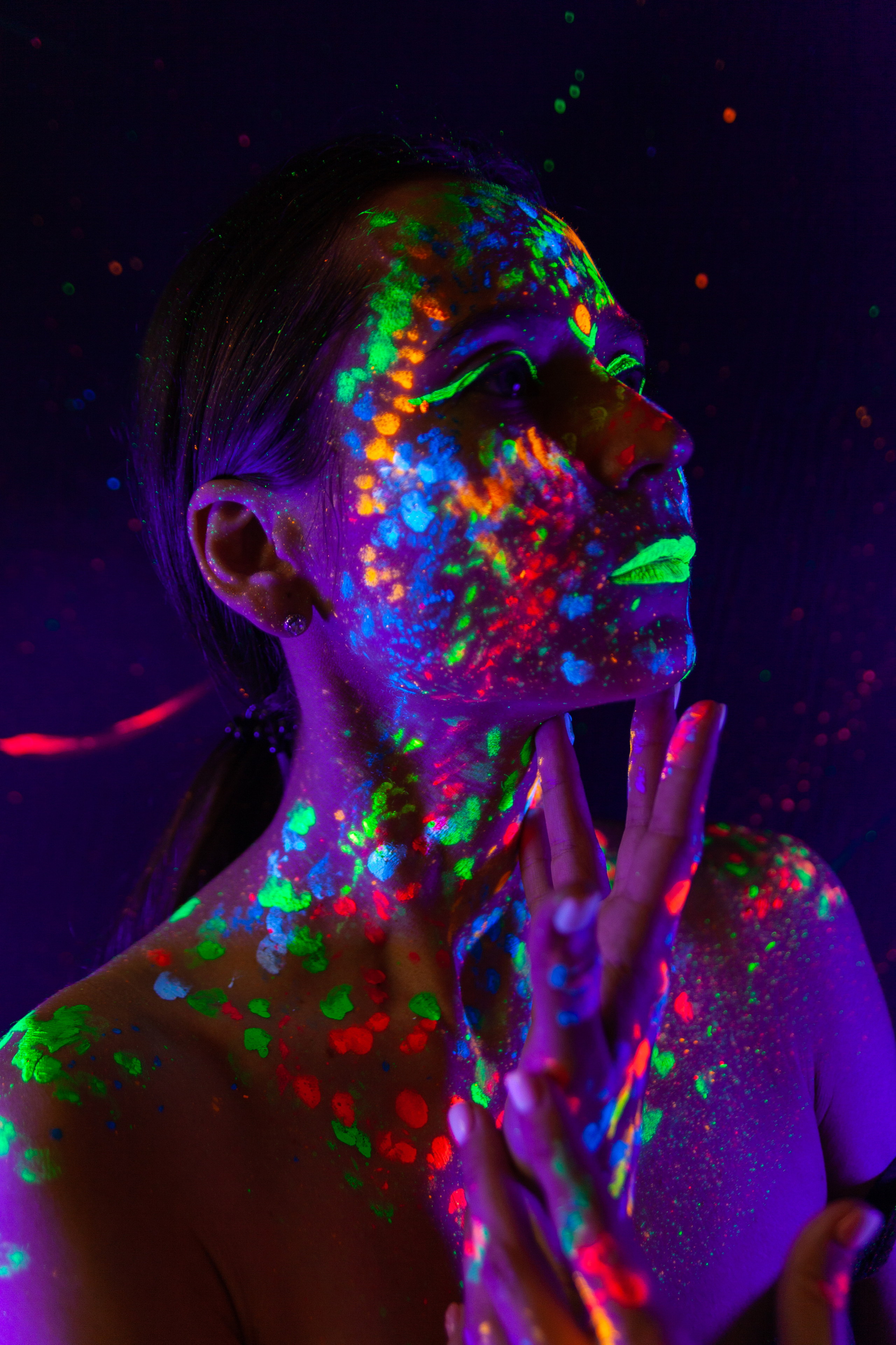 Неоновый девичник. Главная