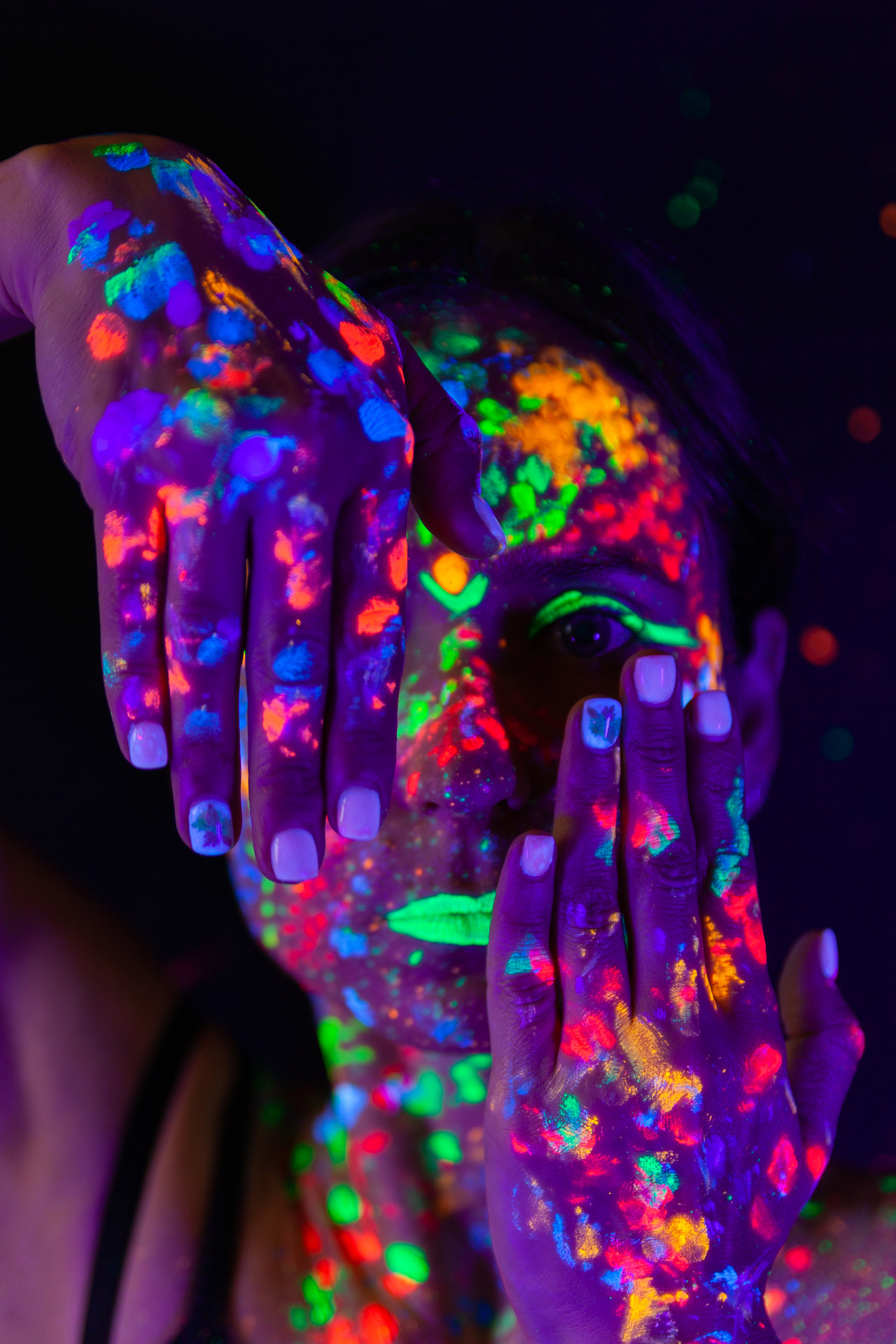 Неоновый девичник. Главная