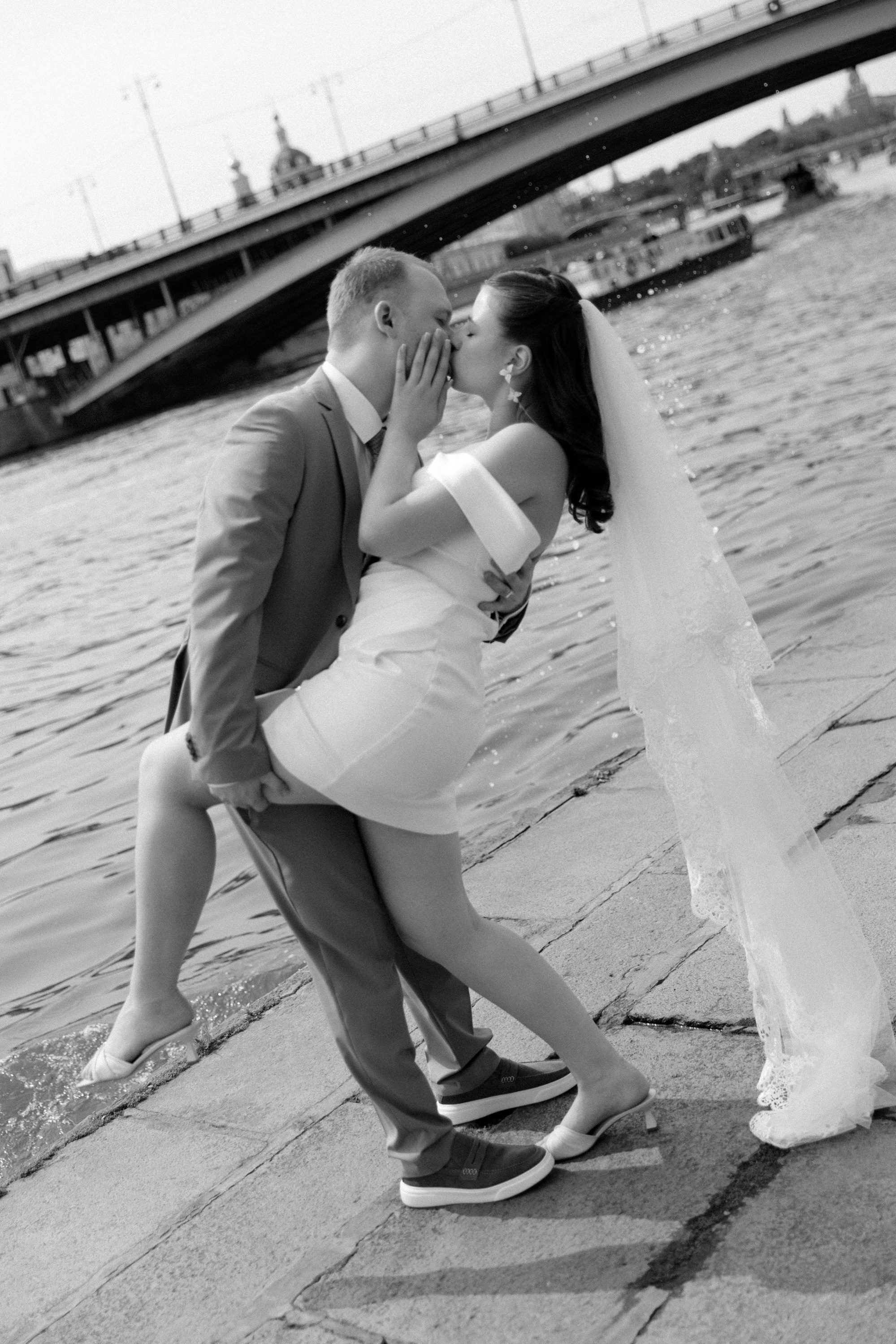 Марина и Артем — Пушкинская Библиотека. Фотограф Сергиев Посад Москва Хованская Екатерина