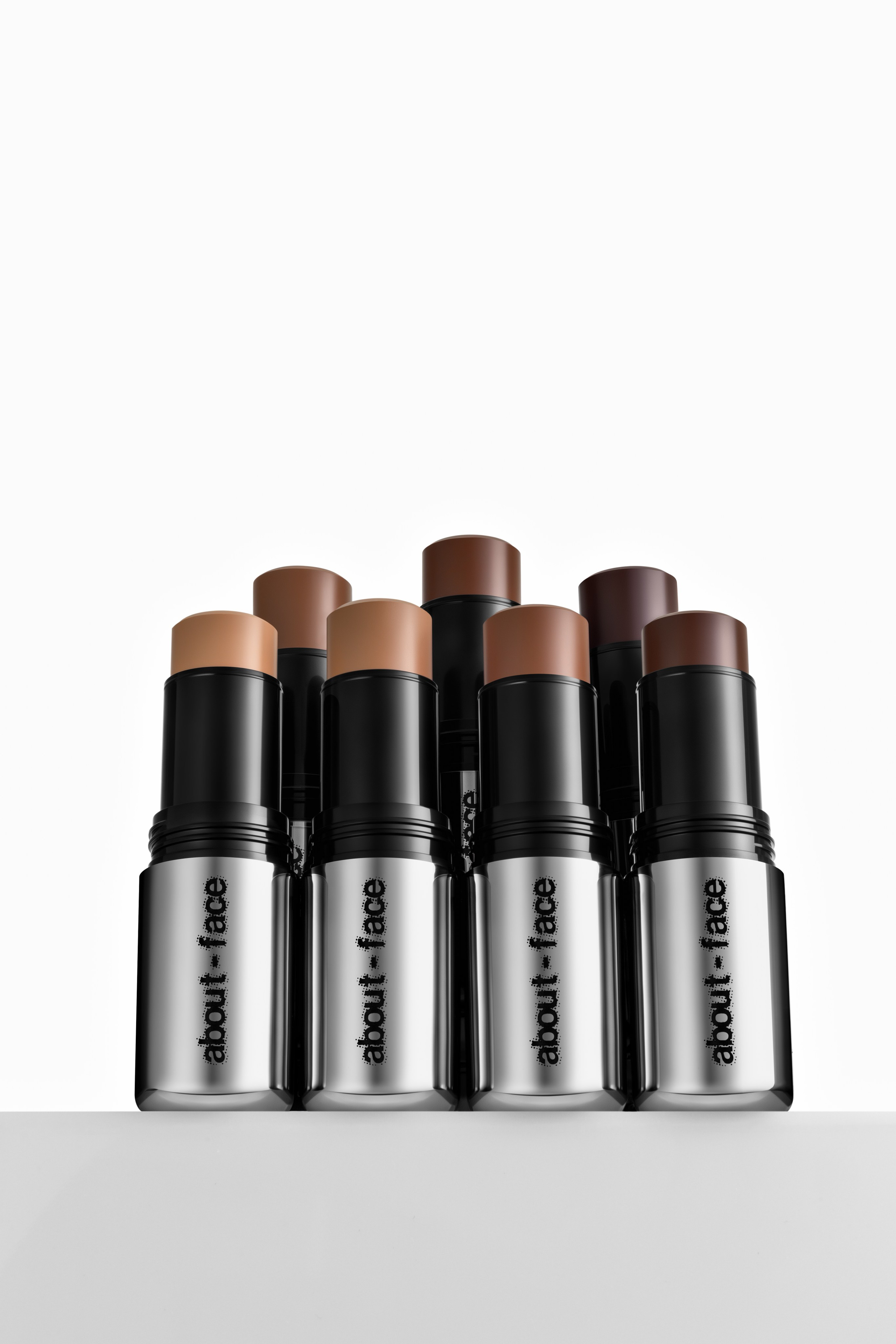 About face Bronzer. Retouching, photo editing, portfolio retoucher