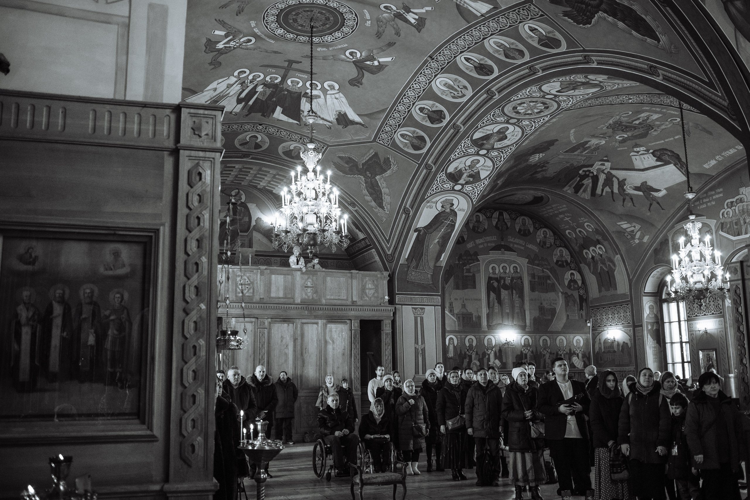 Служба Григория, митрополита, управляющего делами Московской Патриархии. Семейный фотограф Николаева Ольга