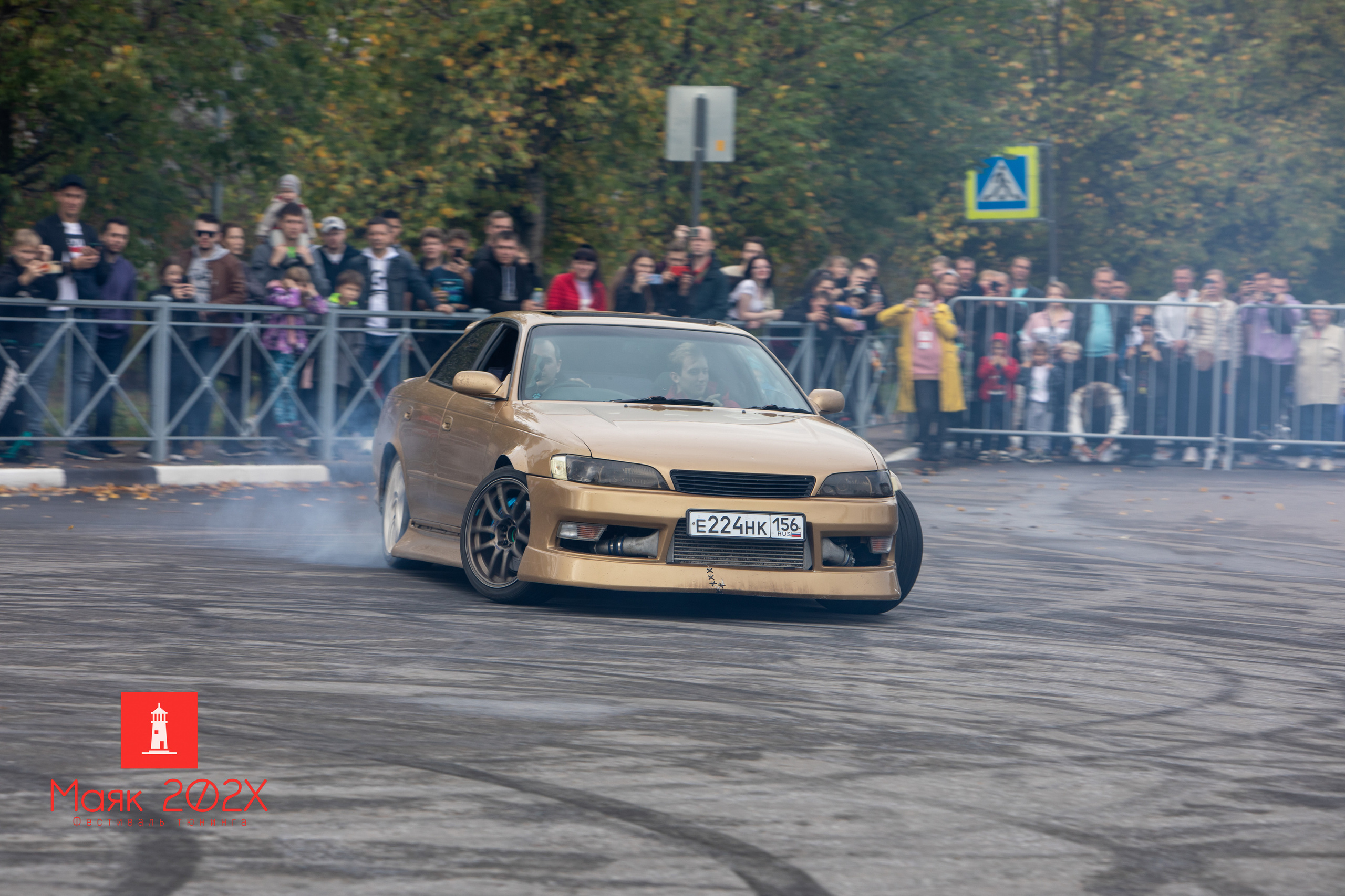 Отрадное, День города. Автомобильная фотография в Санкт-Петербурге