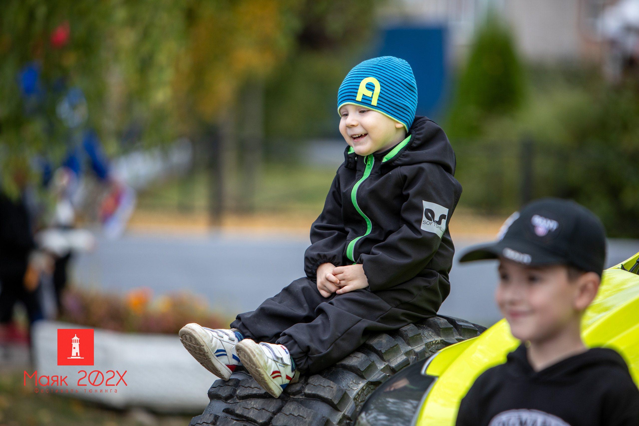 Отрадное, День города. Автомобильная фотография в Санкт-Петербурге