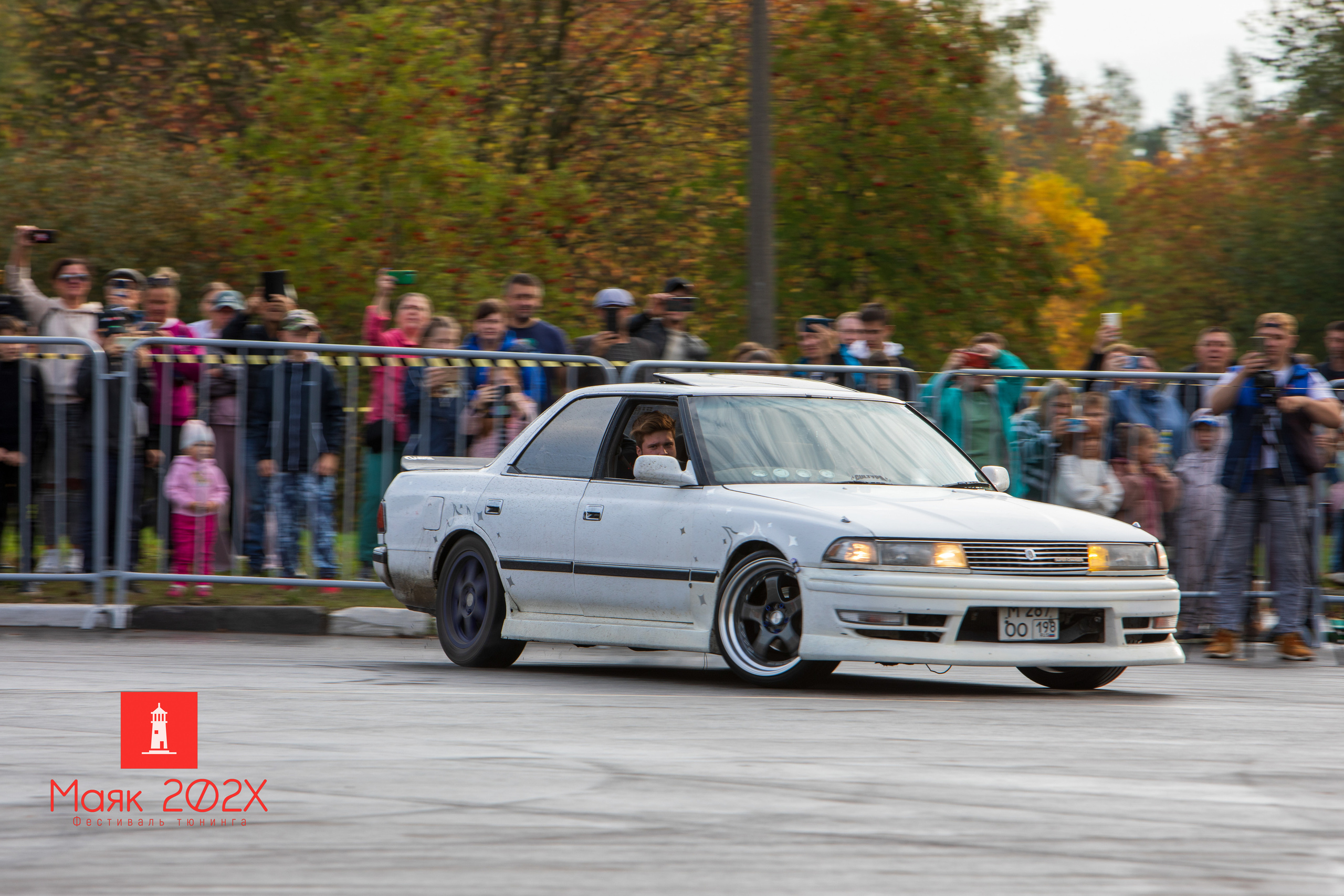 Отрадное, День города. Автомобильная фотография в Санкт-Петербурге