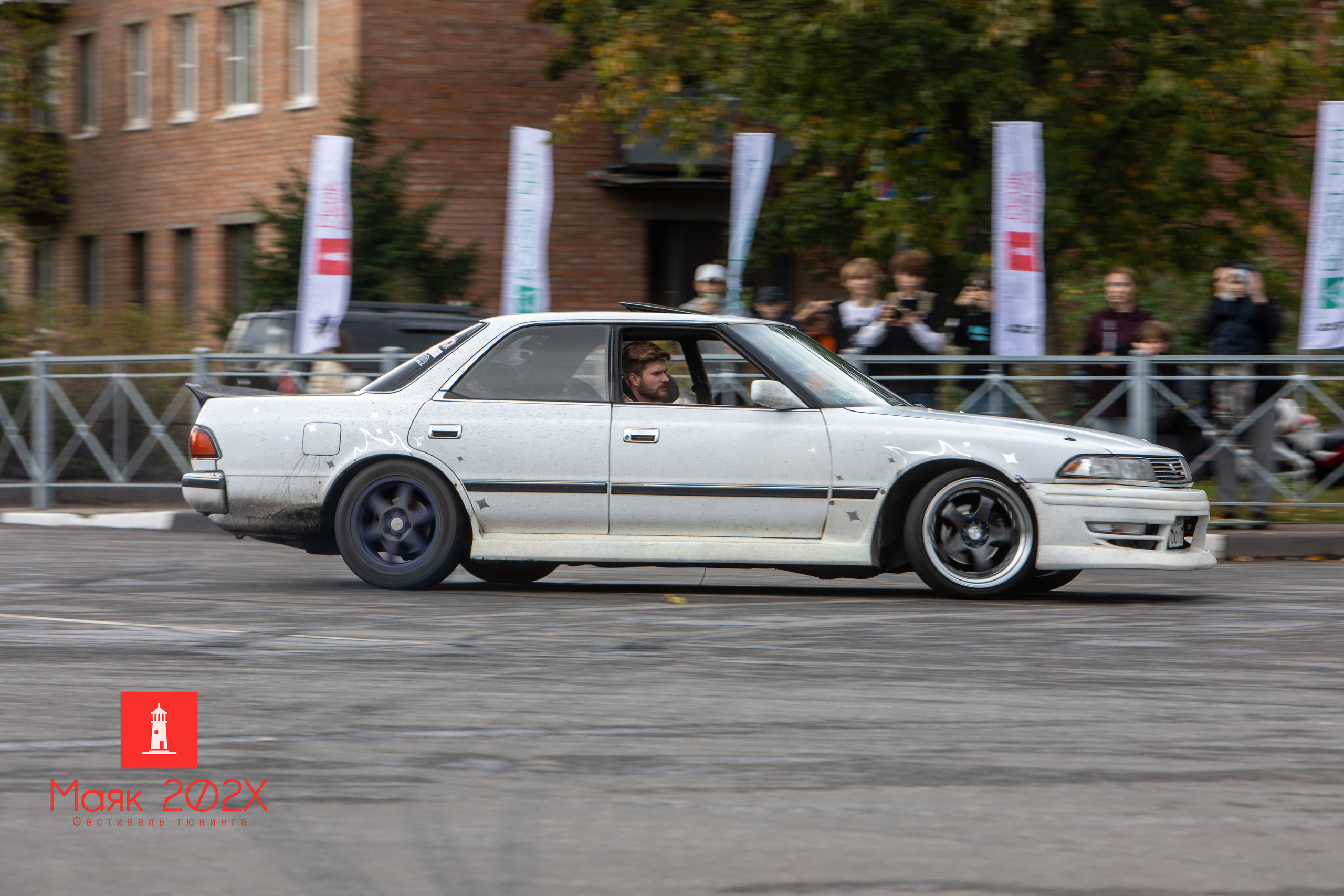 Отрадное, День города. Автомобильная фотография в Санкт-Петербурге