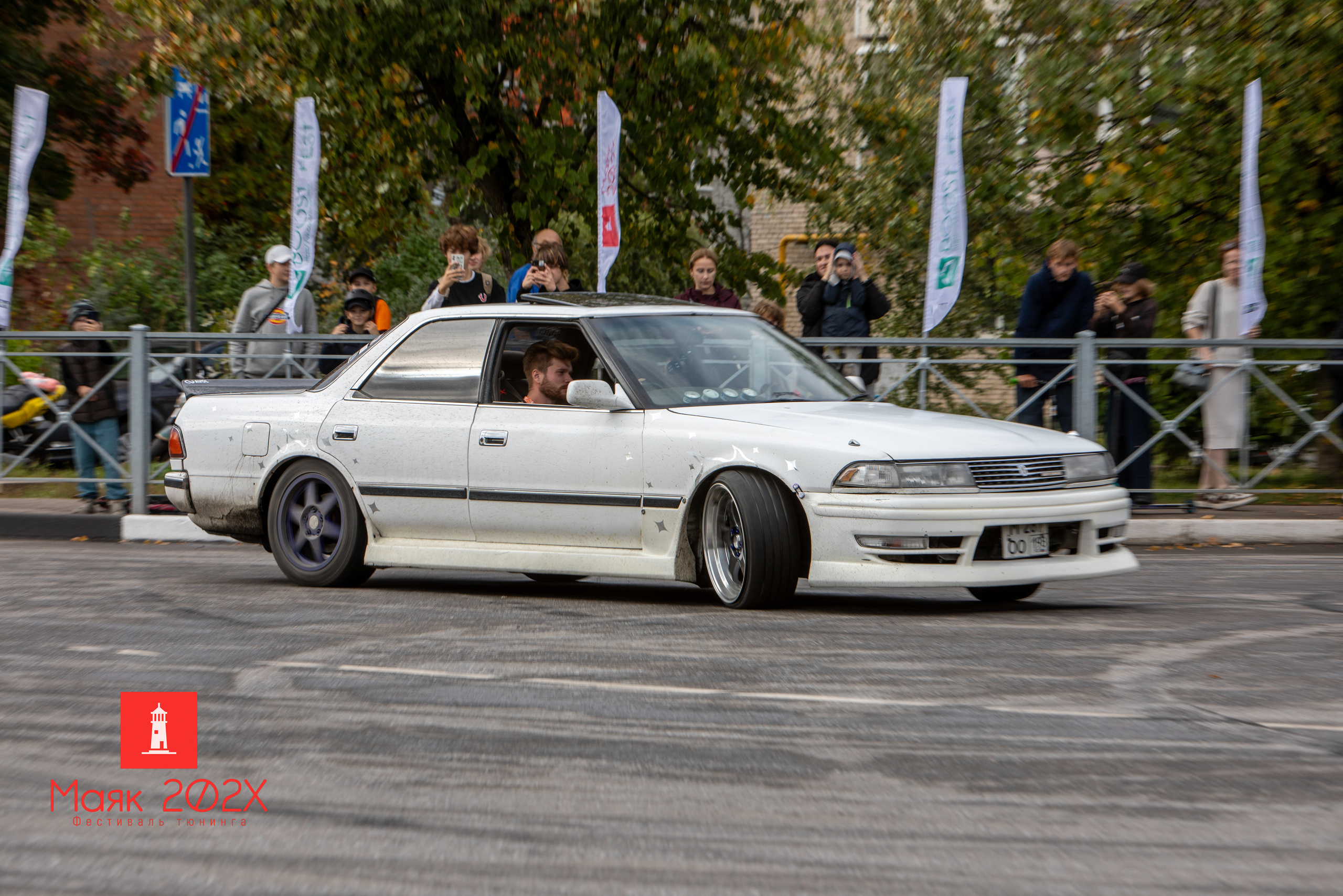 Отрадное, День города. Автомобильная фотография в Санкт-Петербурге