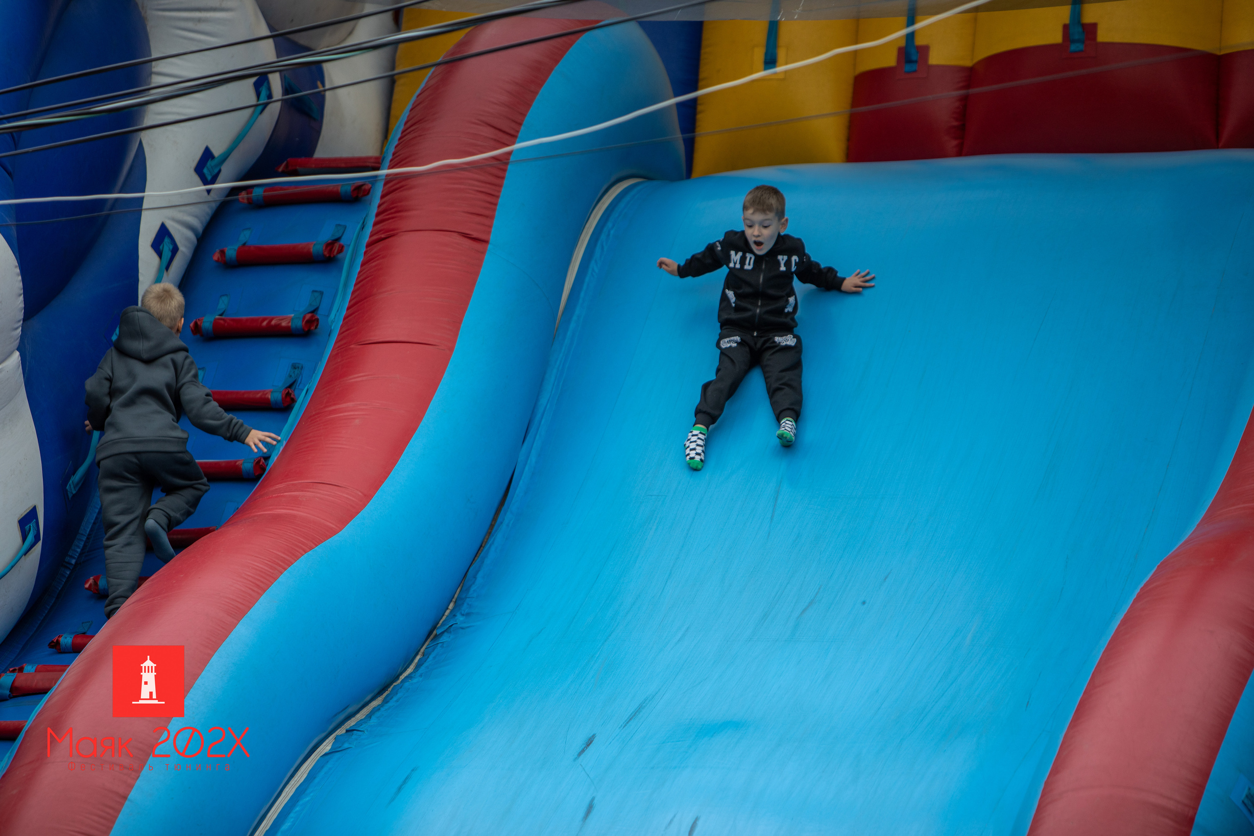 Отрадное, День города. Автомобильная фотография в Санкт-Петербурге