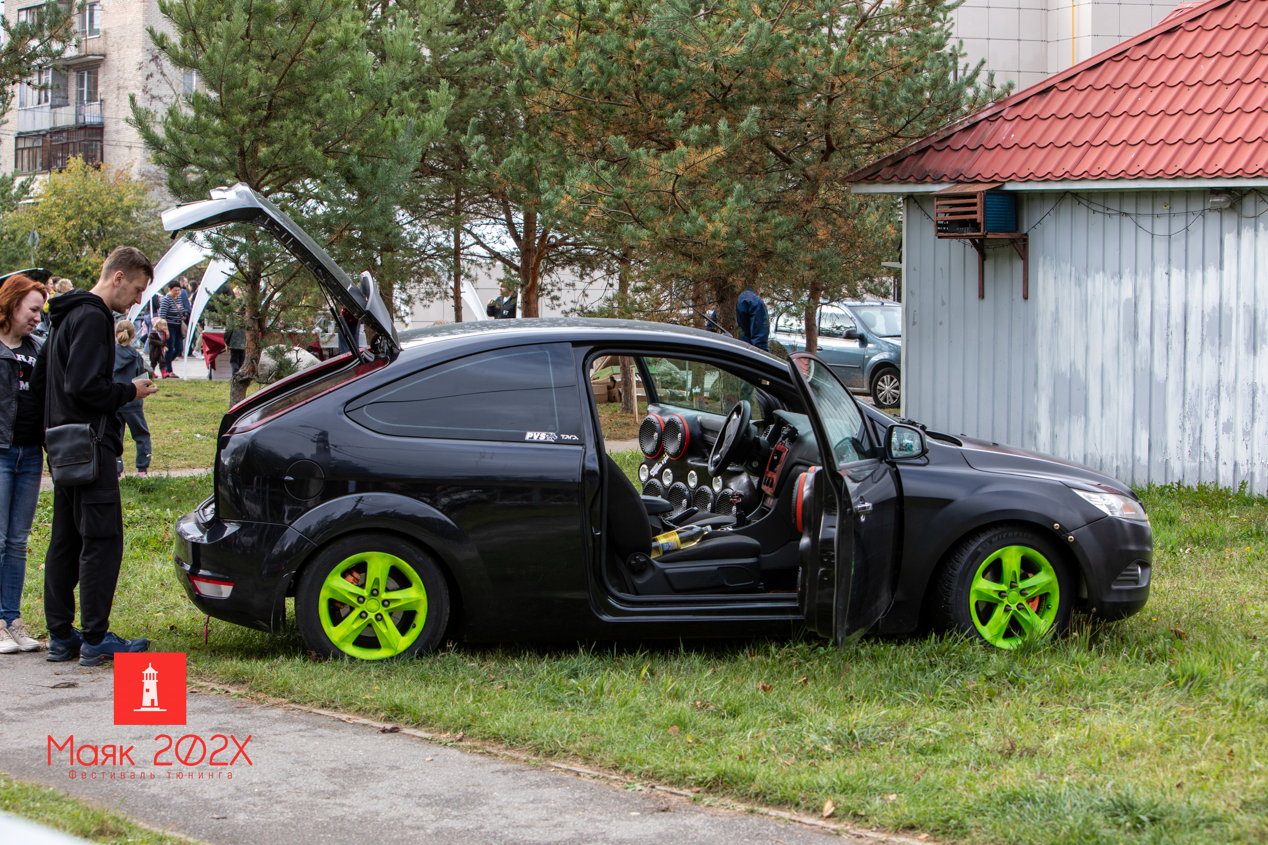 Отрадное, День города. Автомобильная фотография в Санкт-Петербурге
