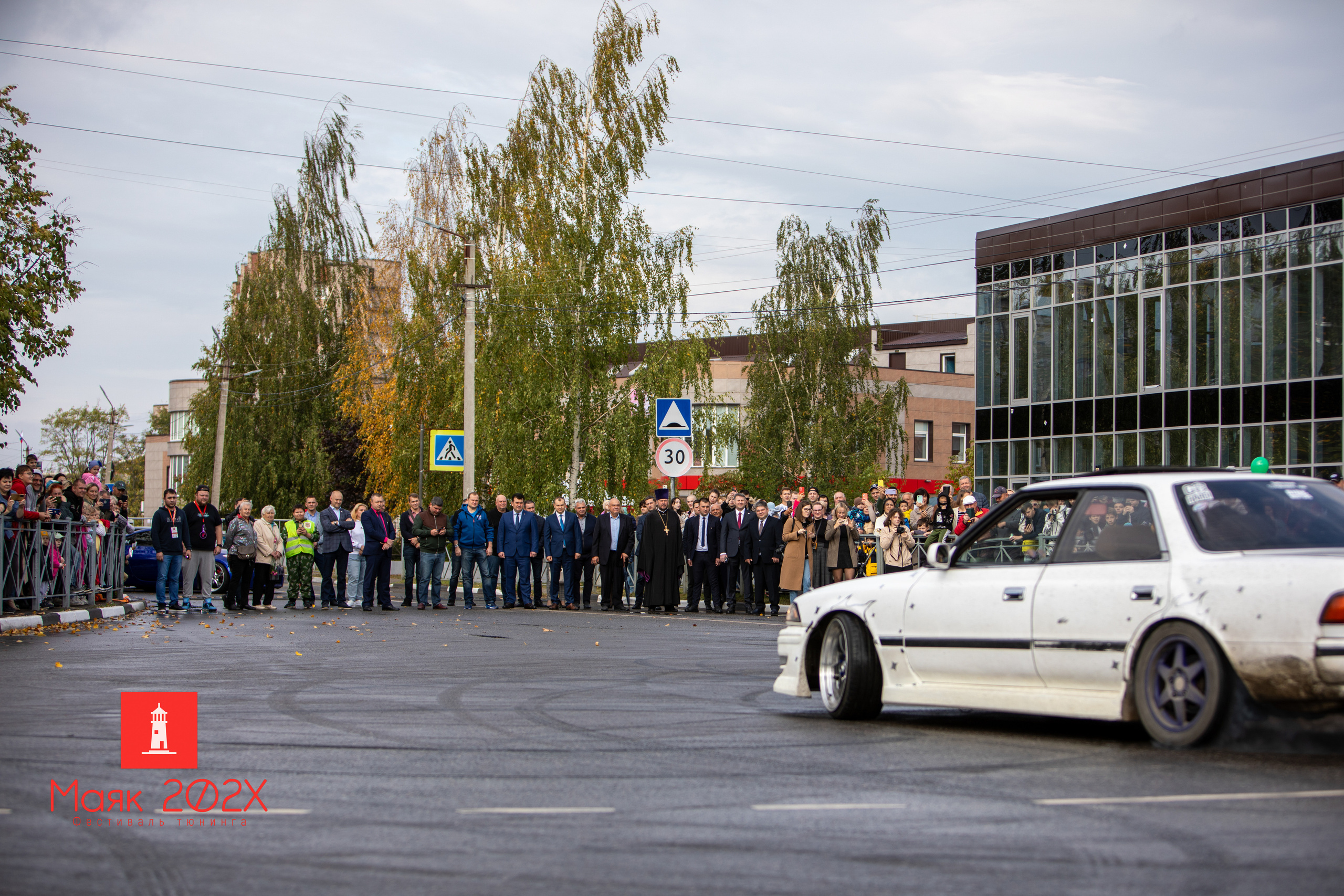 Отрадное, День города. Автомобильная фотография в Санкт-Петербурге