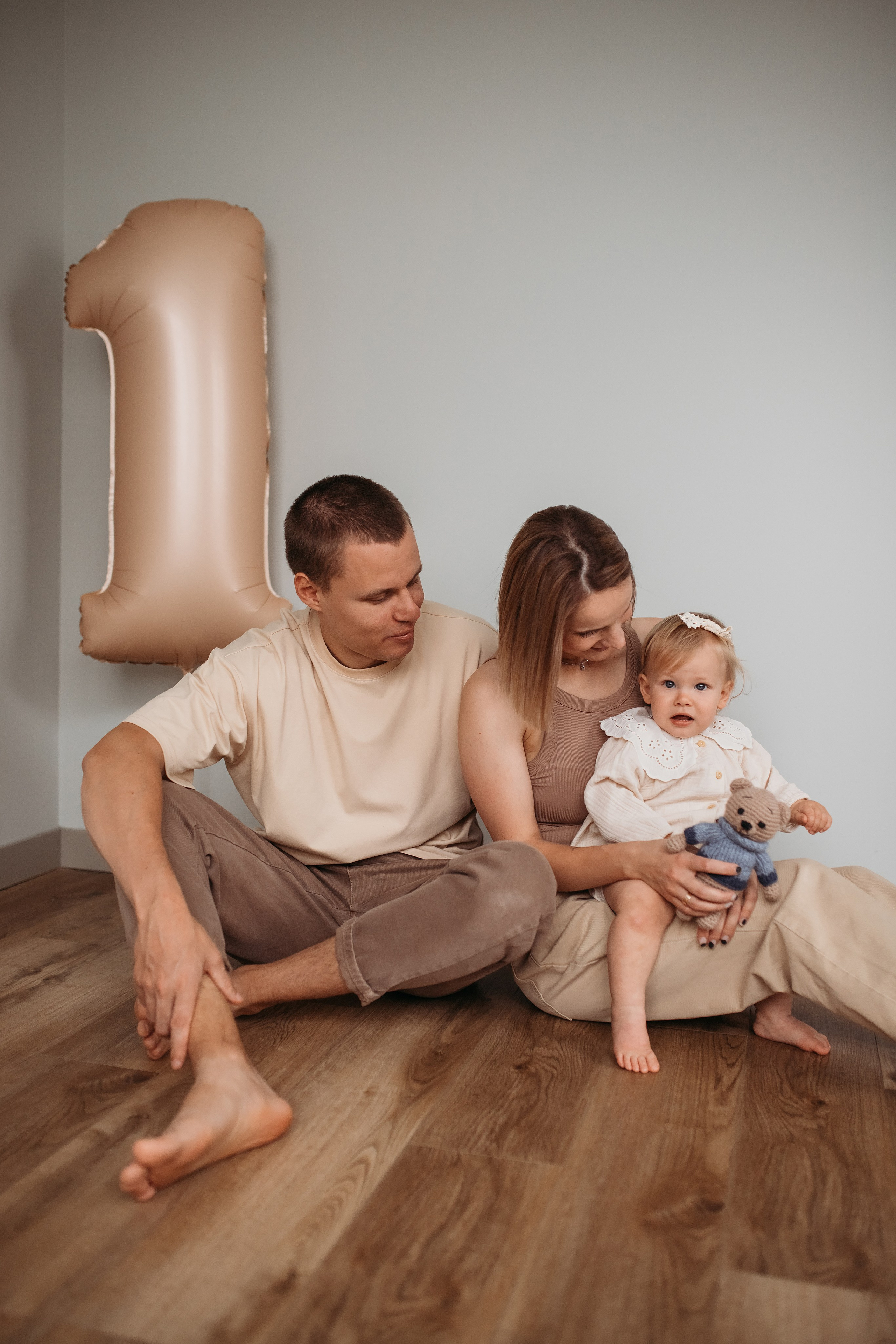 Ксюша (домашняя история). Семейный и детский фотограф Минск, Беларусь