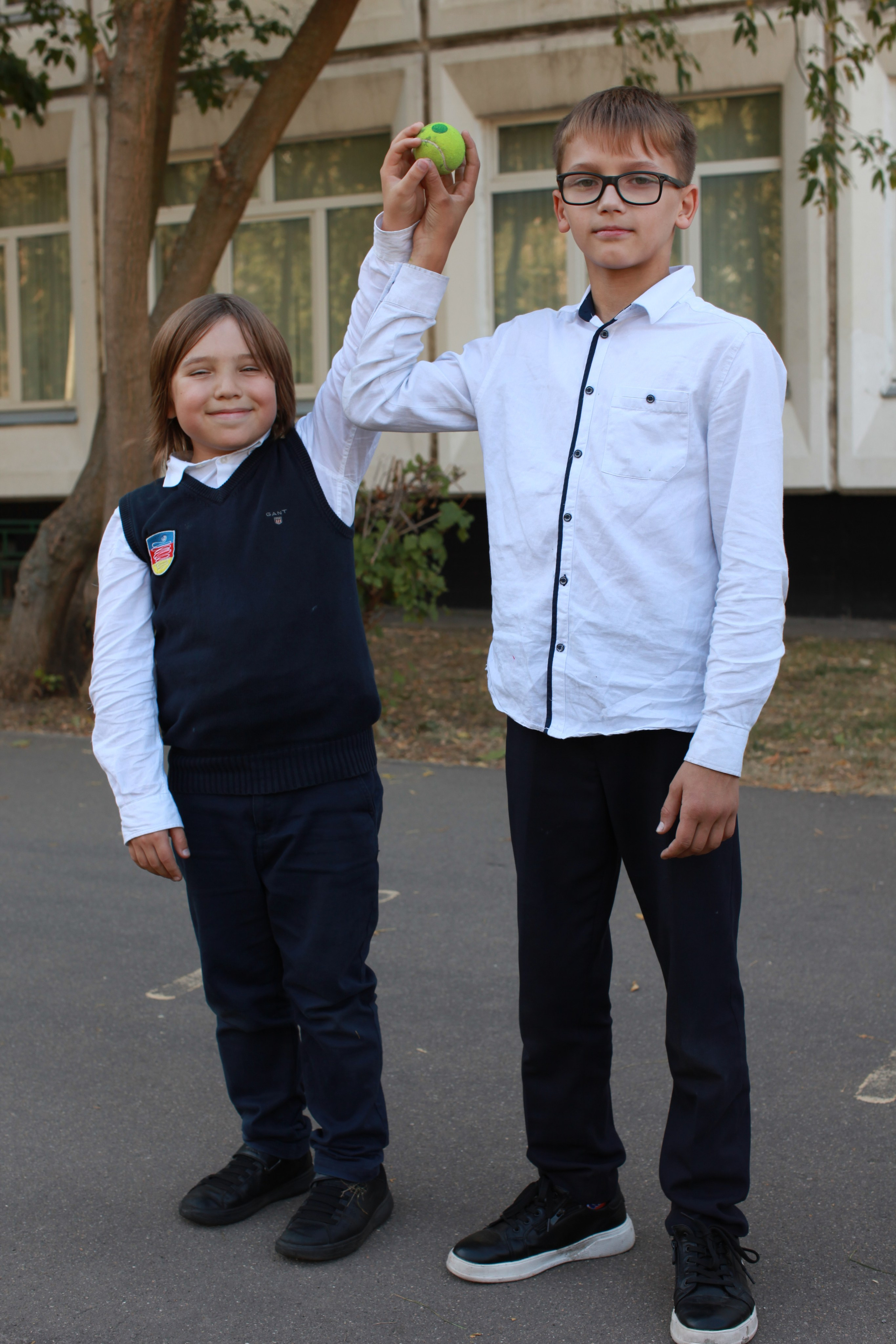 Осенняя фотосессия у школы. Выпускные альбомы Москва СВАО