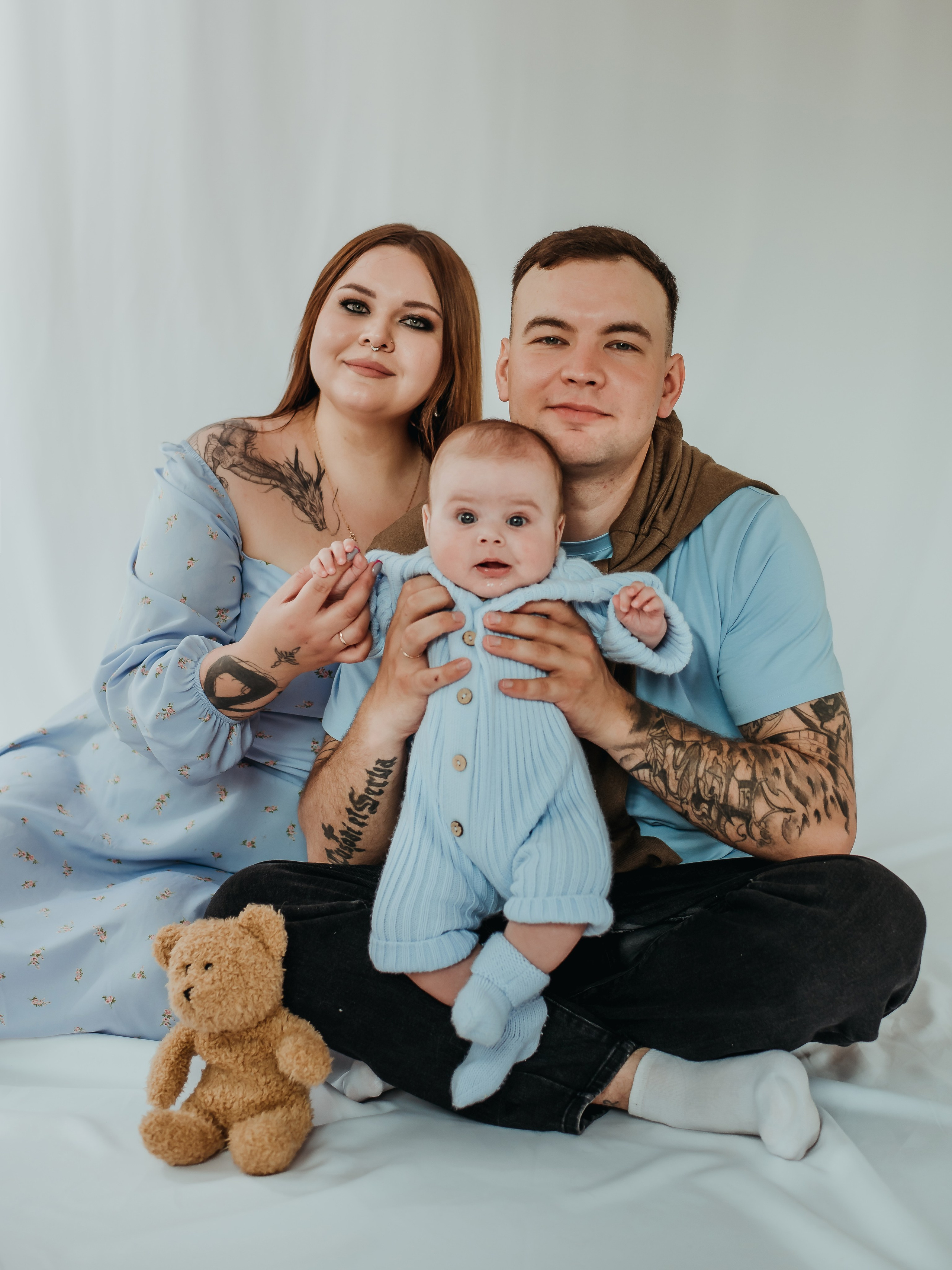 Семейная фотосессия в студии. Свадебный и портретный фотограф lifestyle