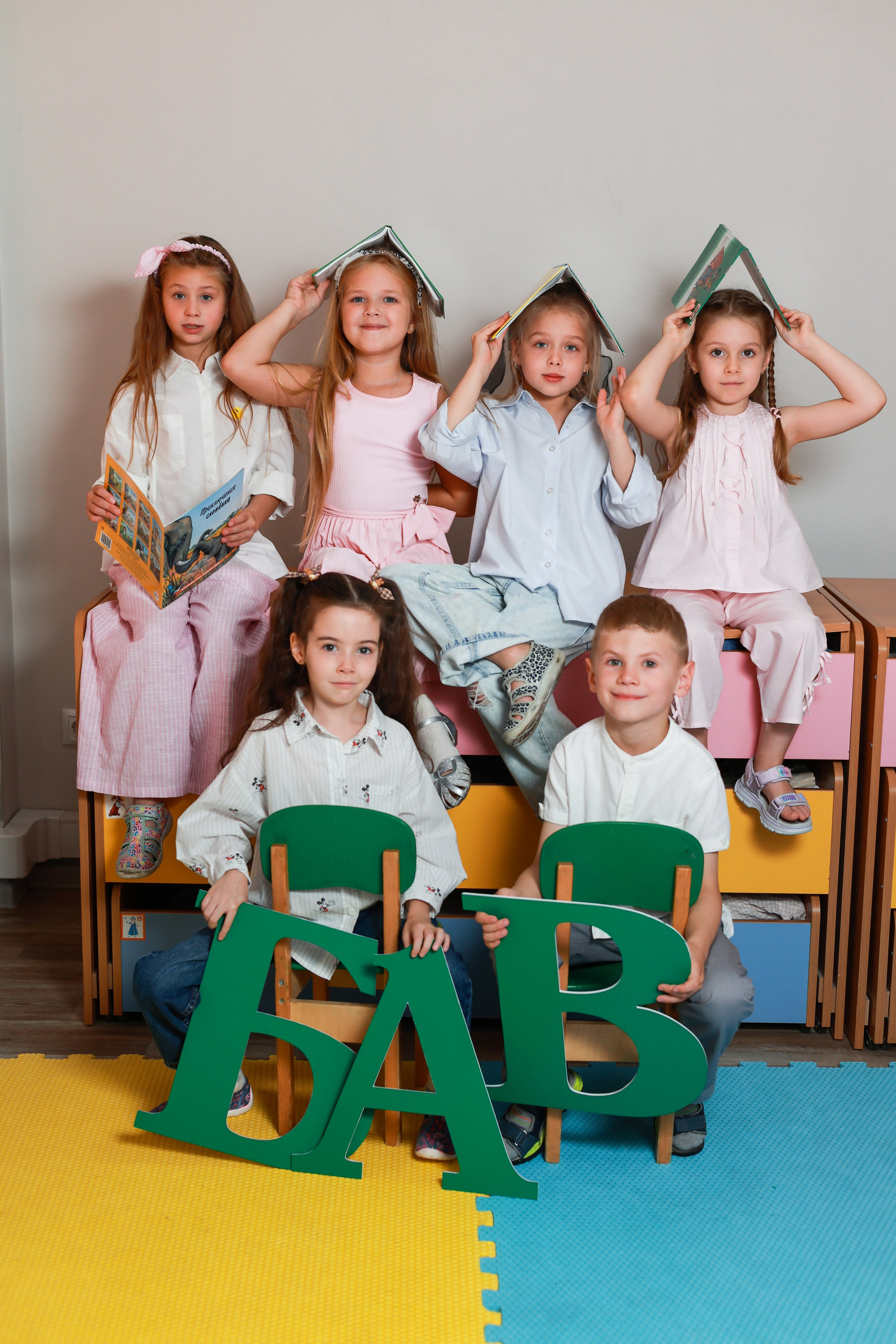 Выпускные съемки «Детский сад» Групповые фото. «ФотоЛерия» ФОТОГРАФ ВЫПУСКНЫЕ АЛЬБОМЫ