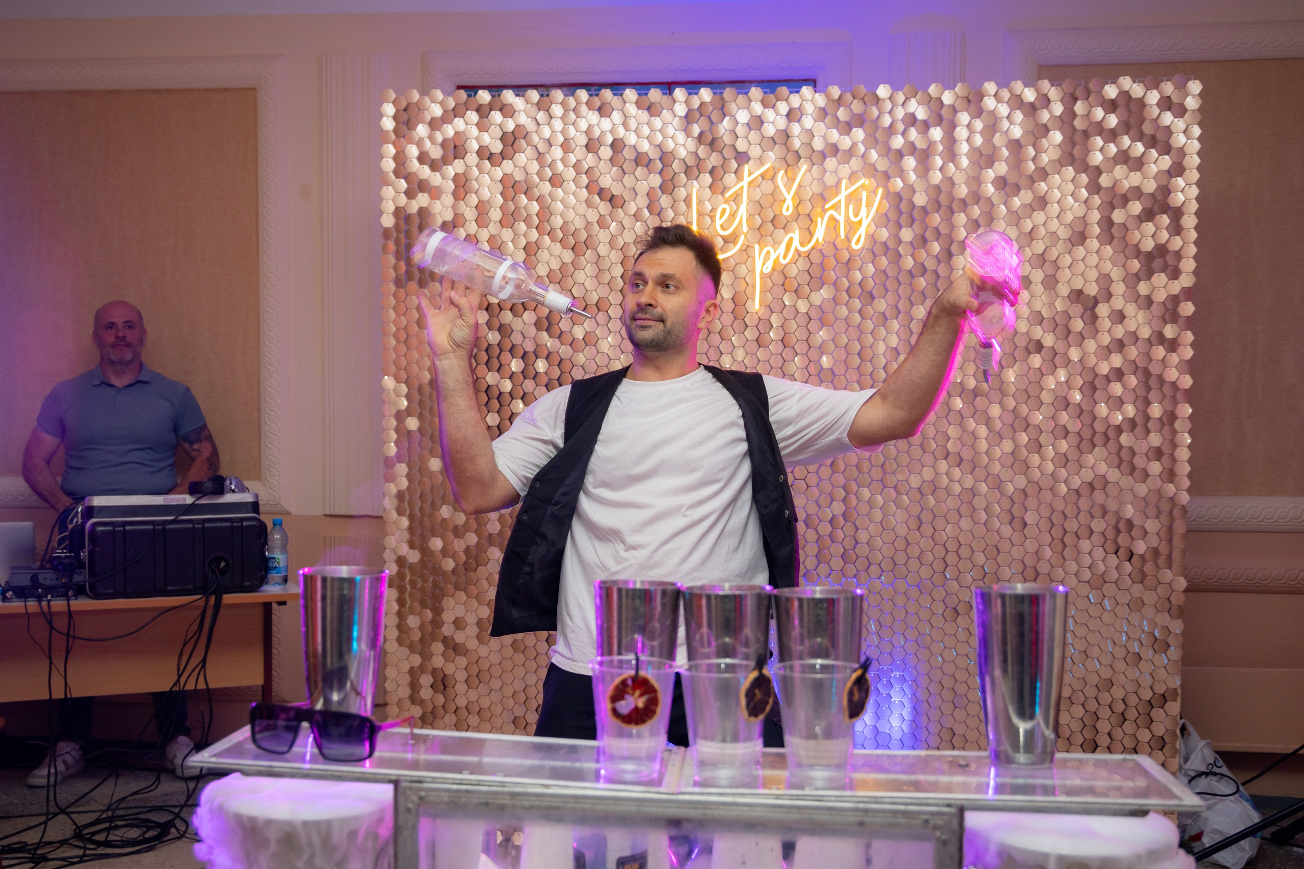 Школьный выпускной 2024 год в Соколе (Минск). Свадебный фотограф в Минске/Беларуси Сергей Спиридонов