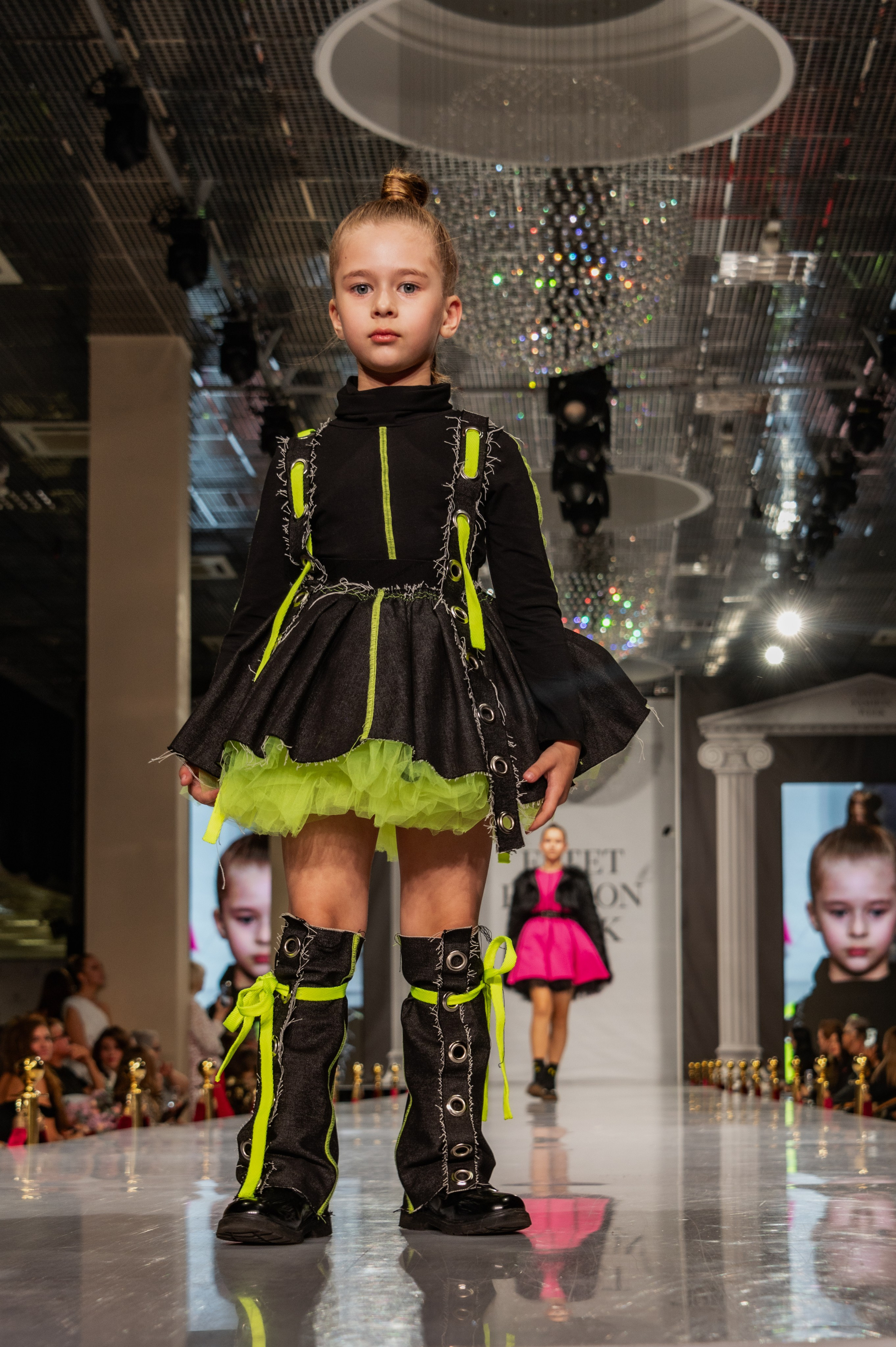 Estet Fashion Week-2023. Фотограф Роман Адлер