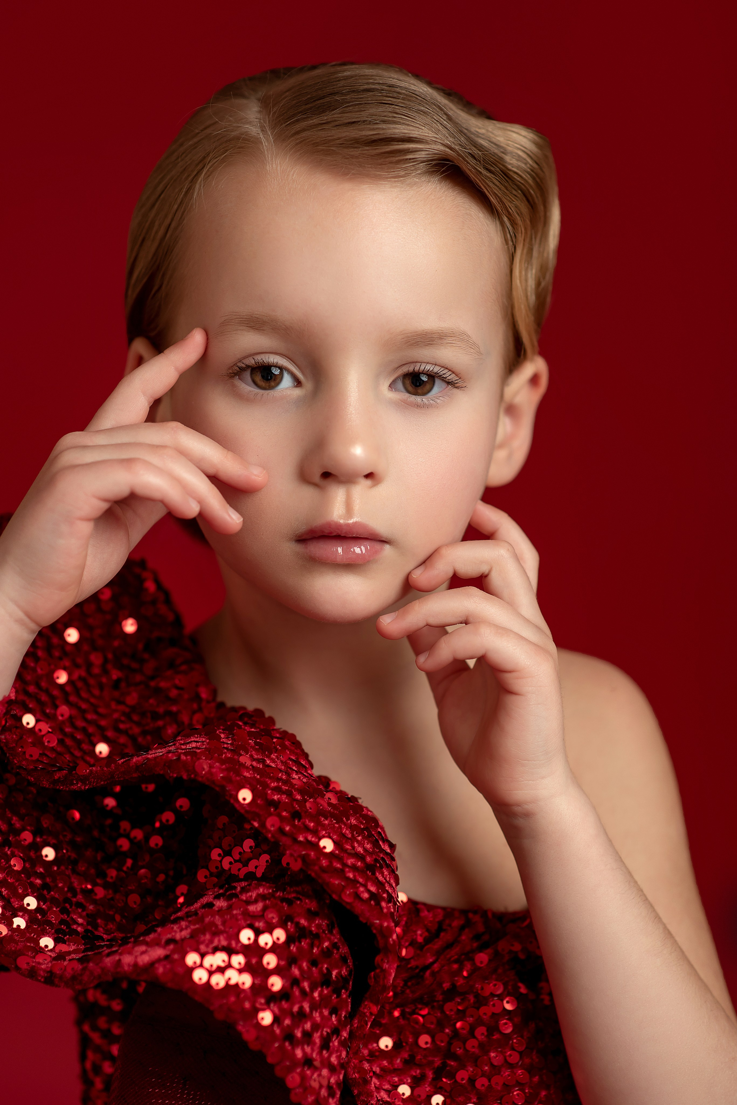 Полина в шляпке. Семейный и детский фотограф Наталья Горда