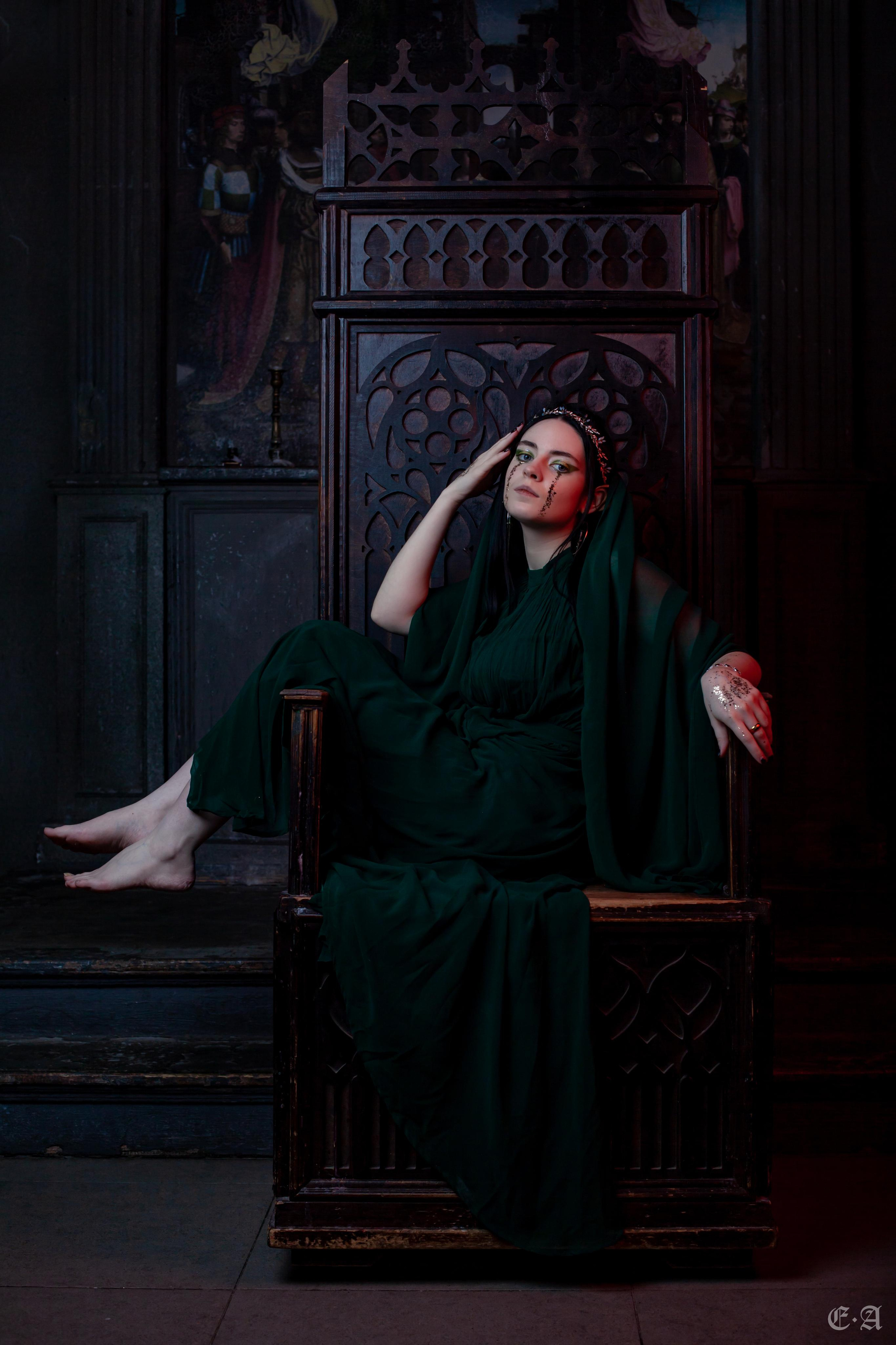 One ring to rule them all…. Фотограф Ellairen